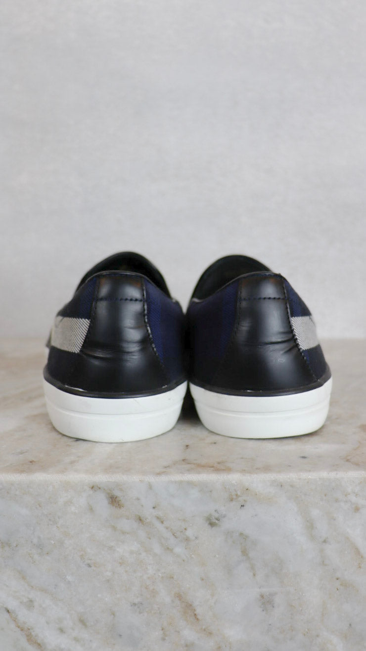 Burberry - Size 40