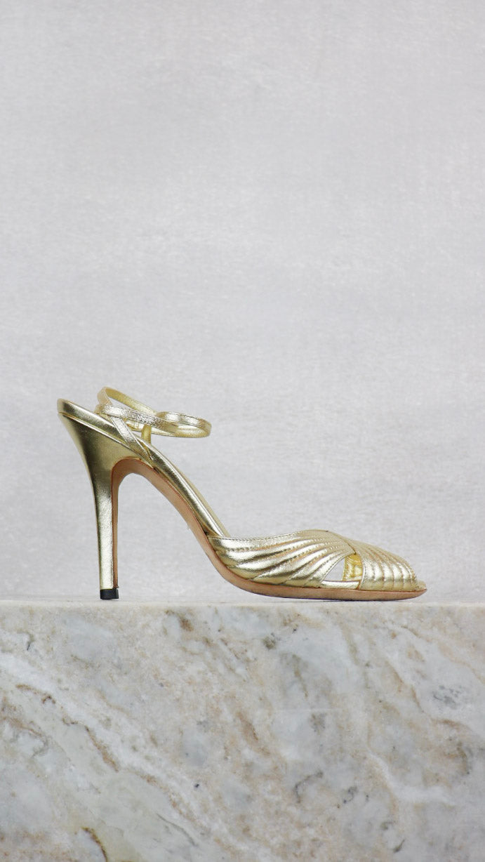 Gucci - Size 8