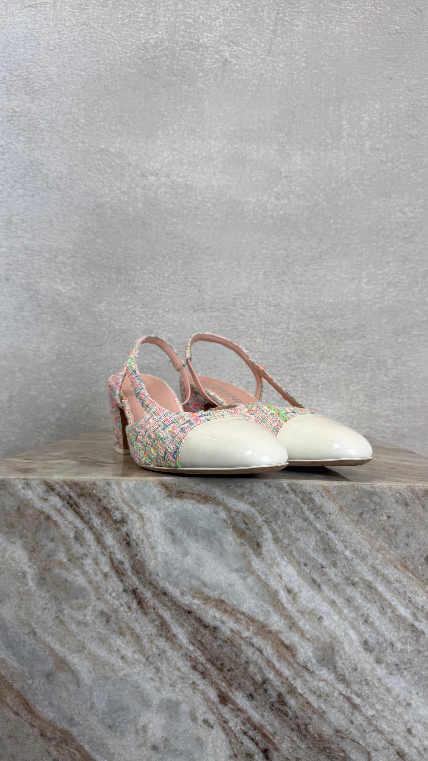 Chanel - Size 39C