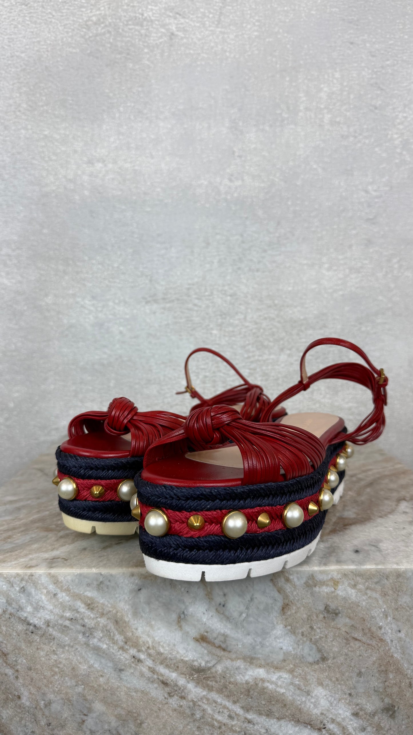 Gucci - Size 37