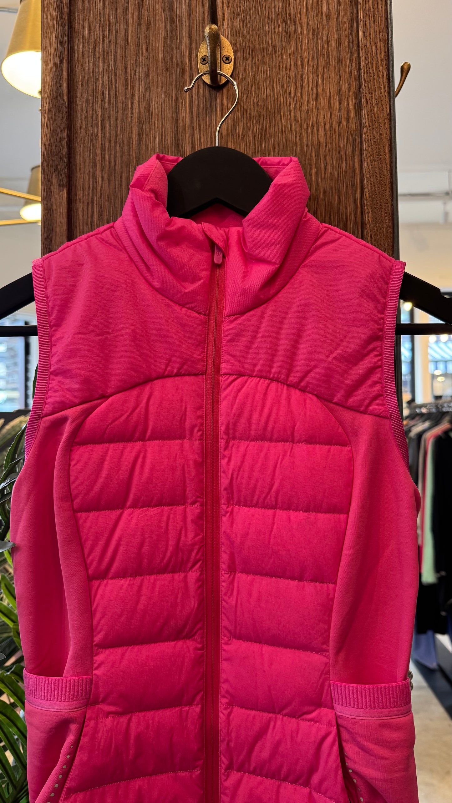 NWT Lululemon - Size 2