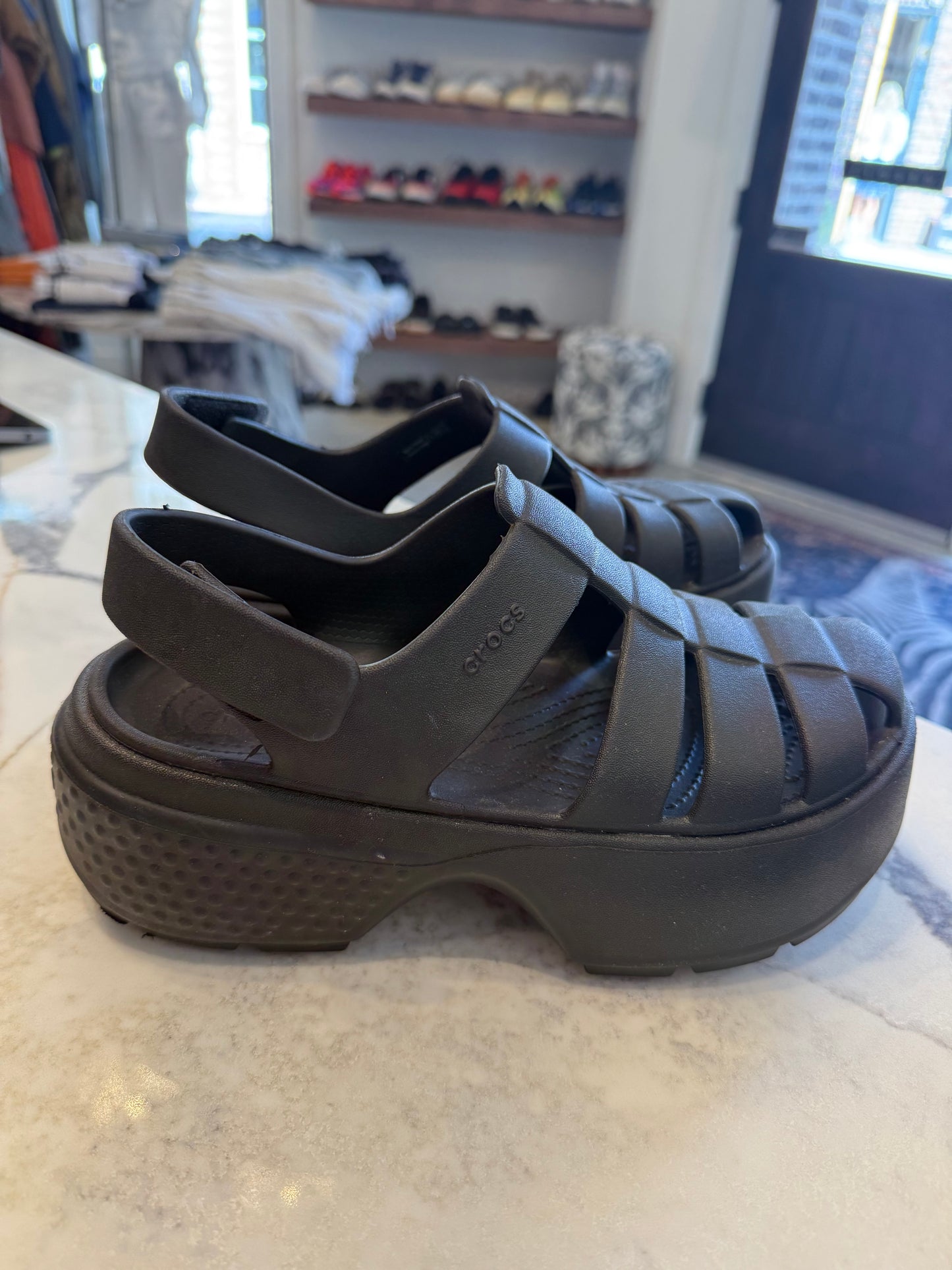 Crocs / Size 7