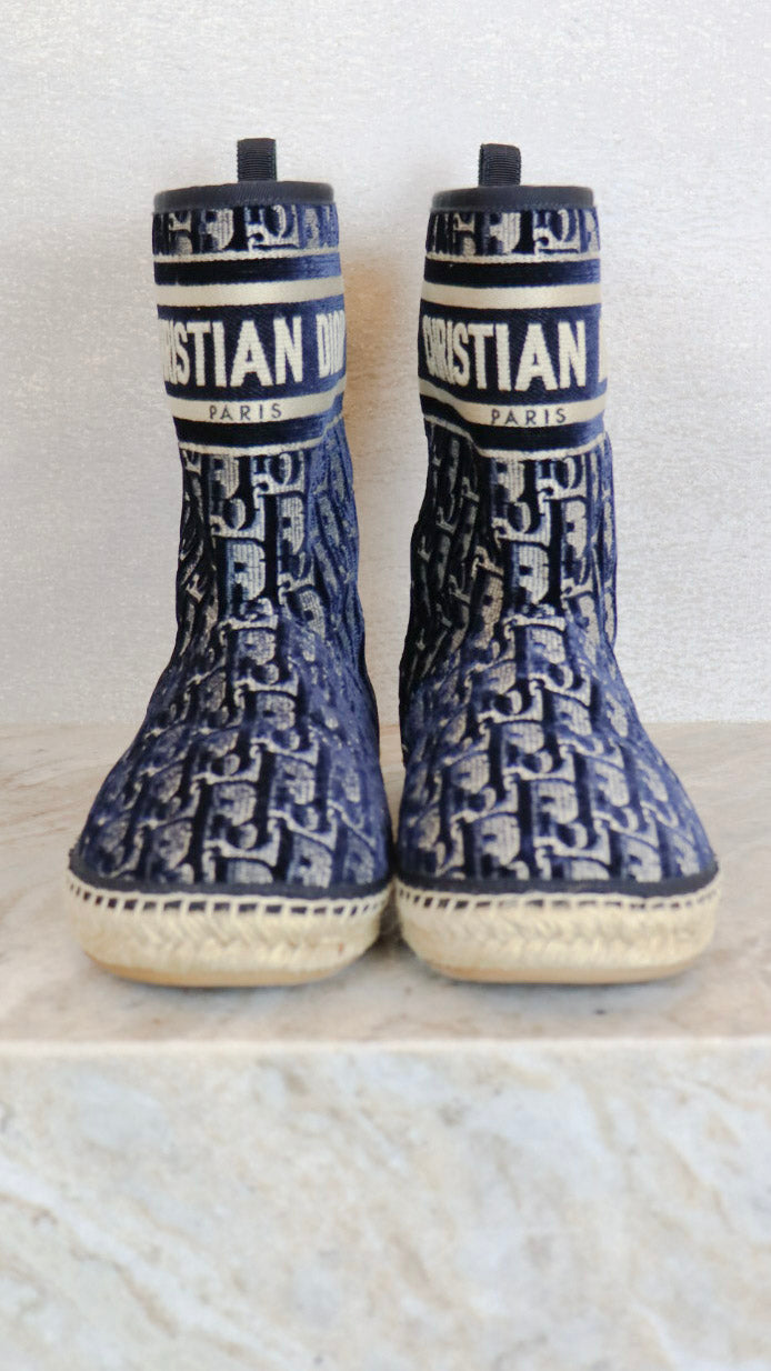 Christian Dior - Size 39