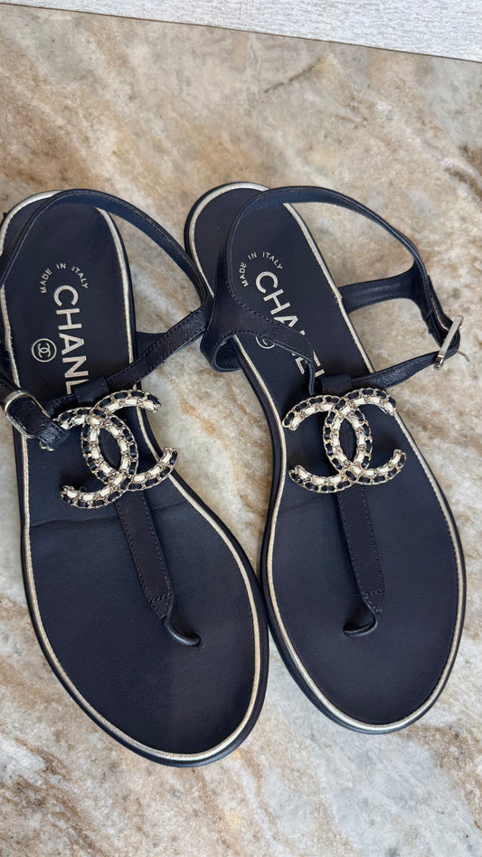 Chanel - Size 37