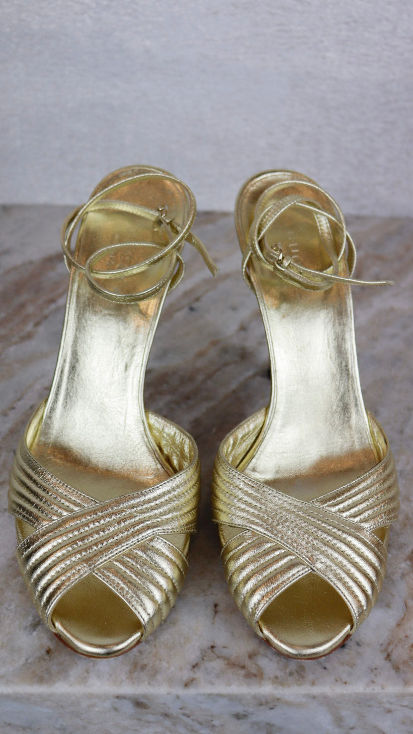 Gucci - Size 8