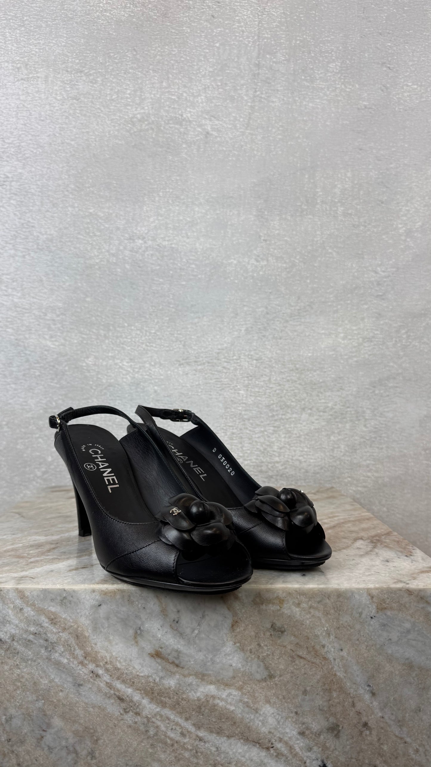 Chanel - Size 37.5
