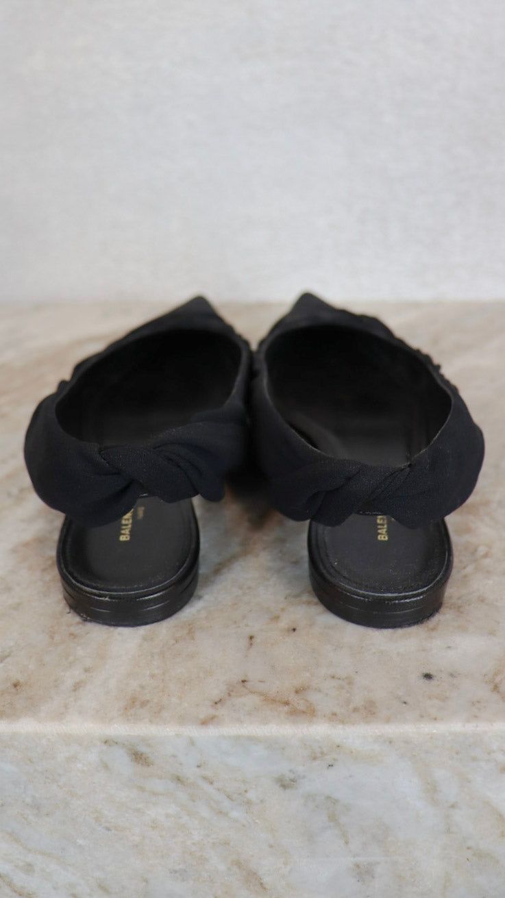 Balenciaga - Size 35