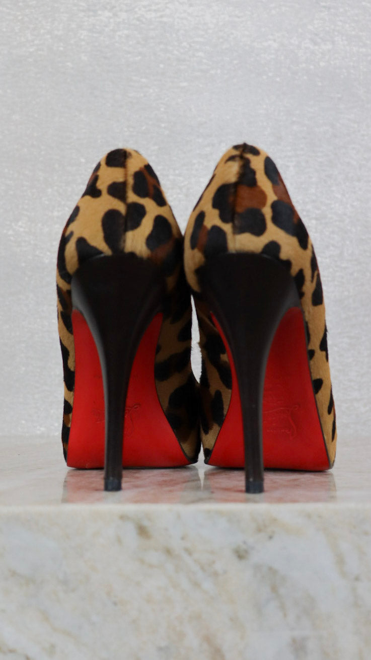 Christian Louboutin - Size 35.5