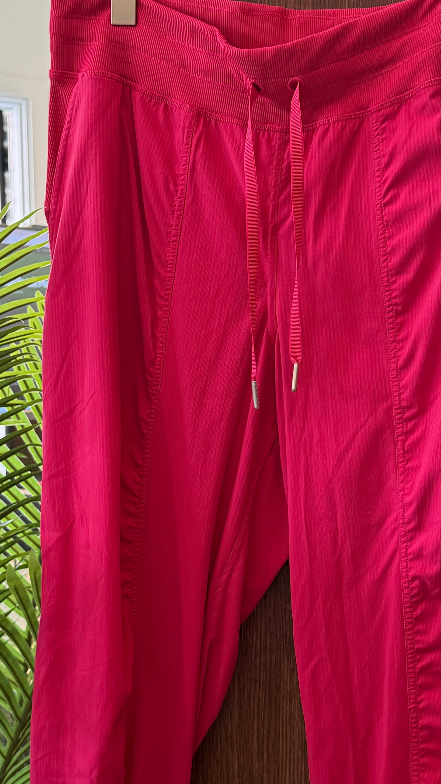 Lululemon - Size 12