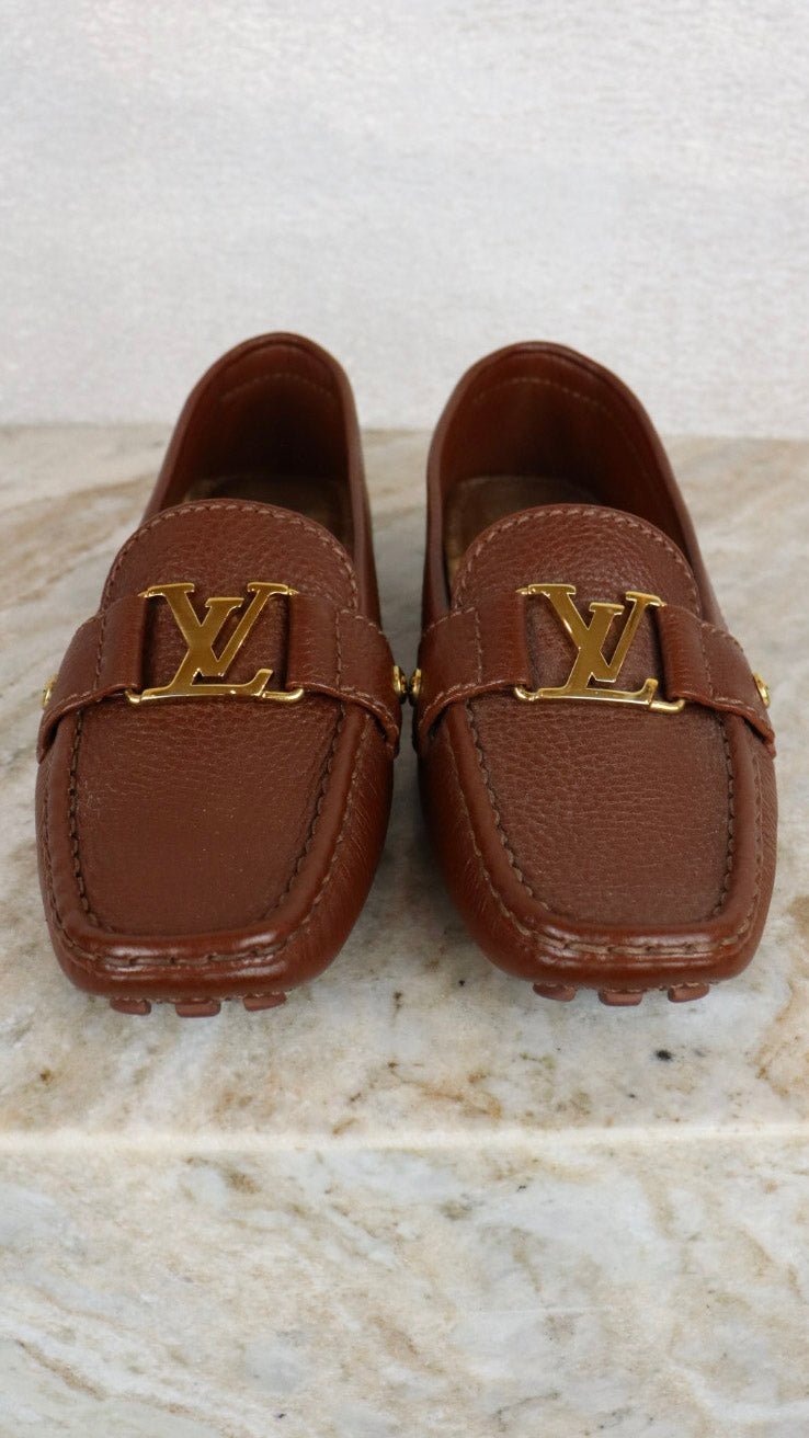 Louis Vuitton - Size 37.5