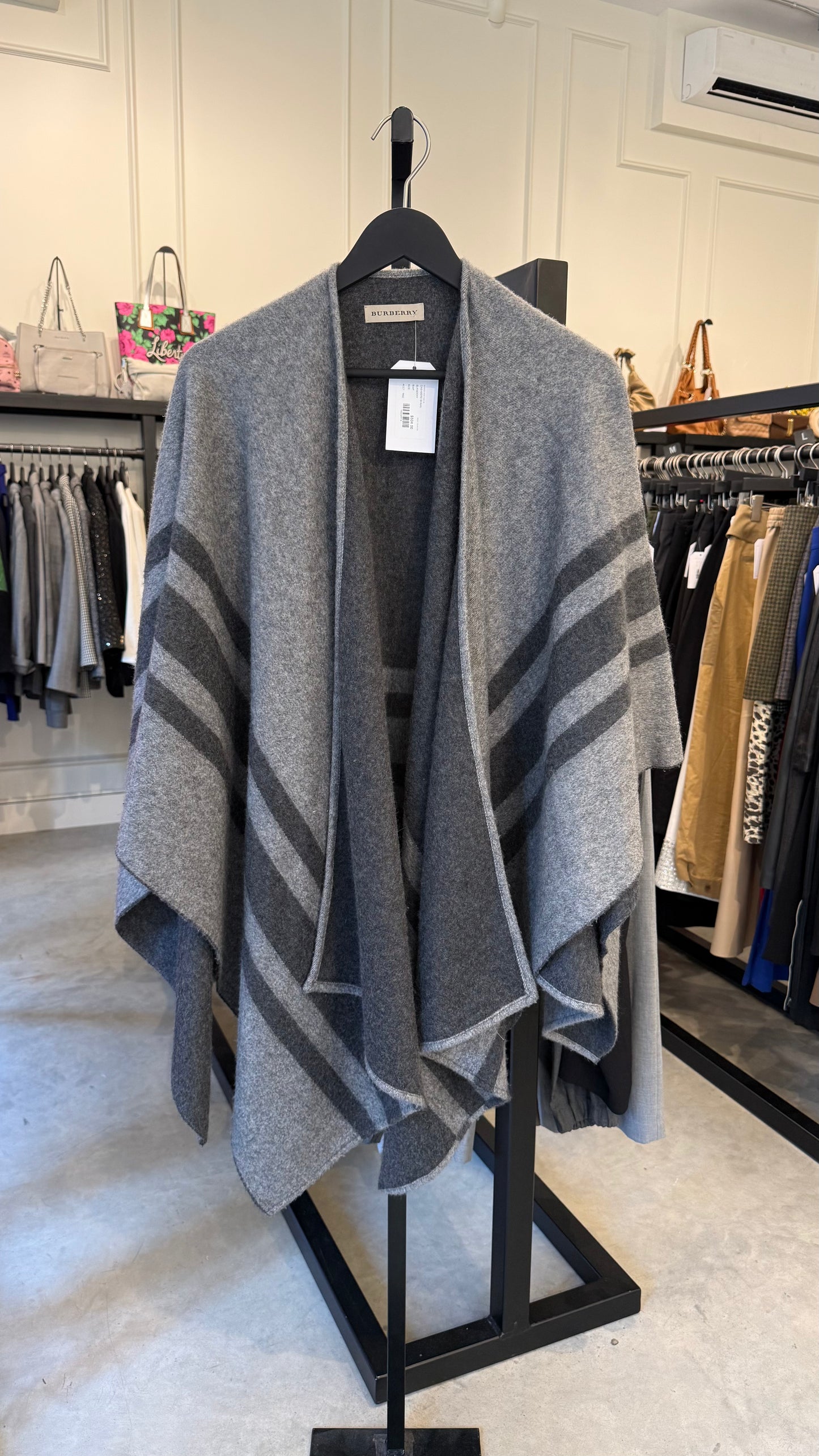 Burberry - O/S