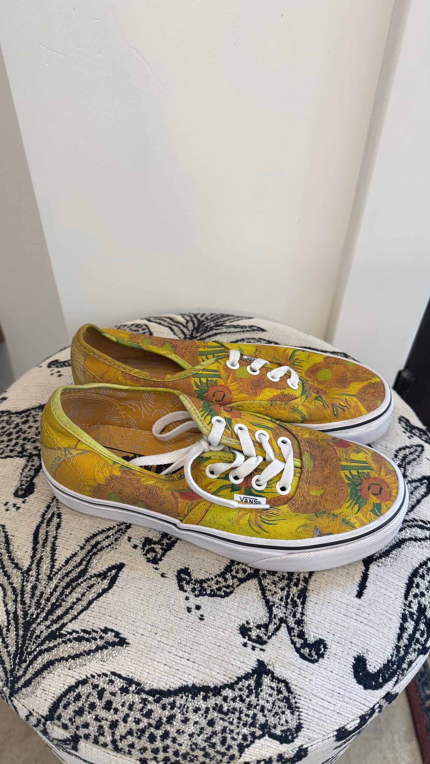 Vans Van Gogh Sneaker - Size 6.5