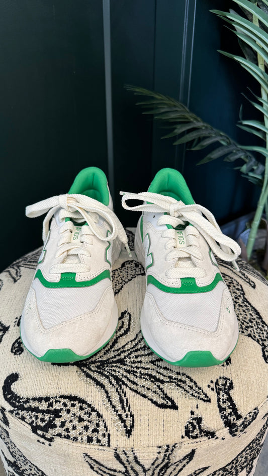 Figs X New Balance - Size 8
