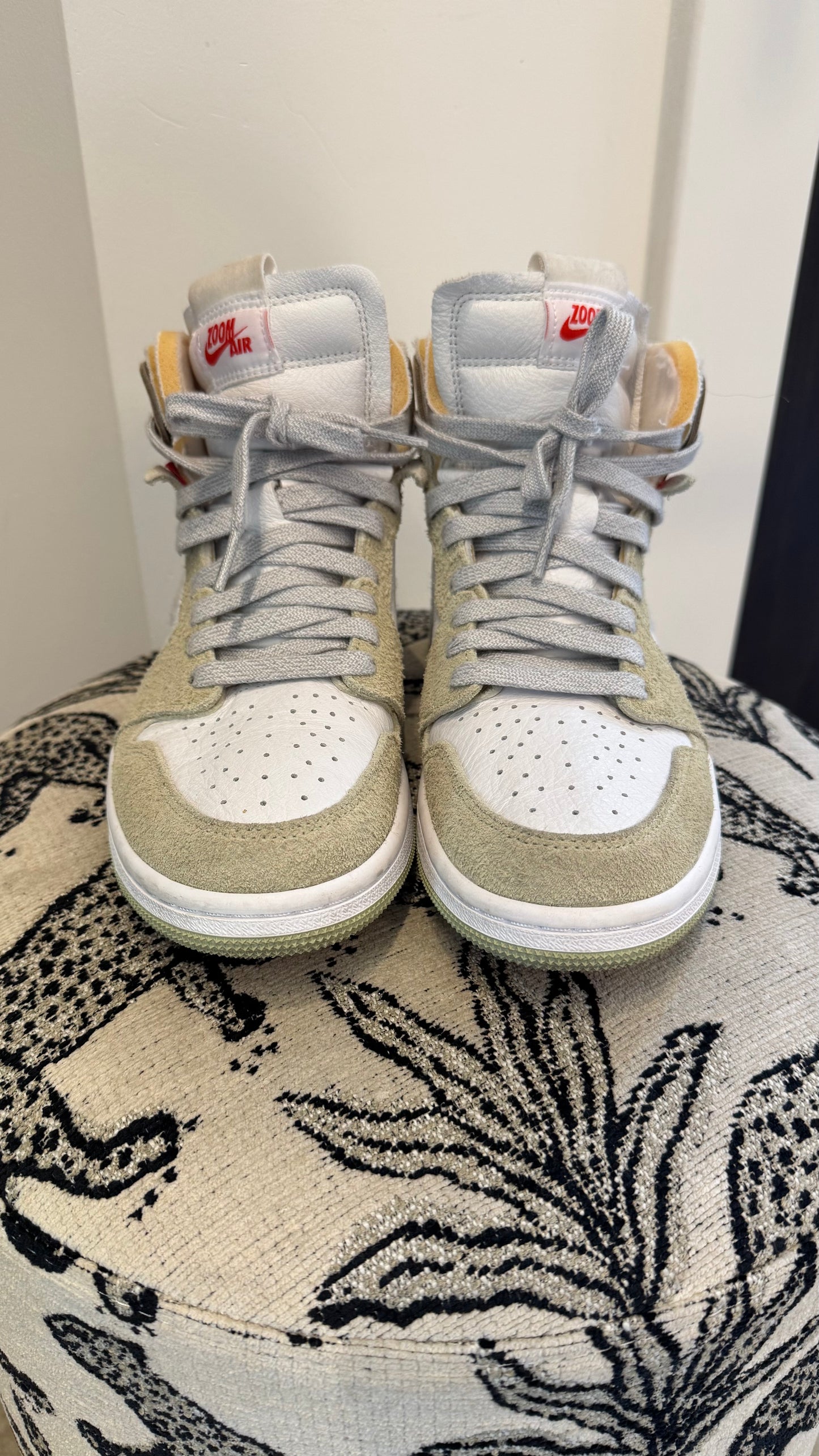 Men’s Nike - Size 7.5