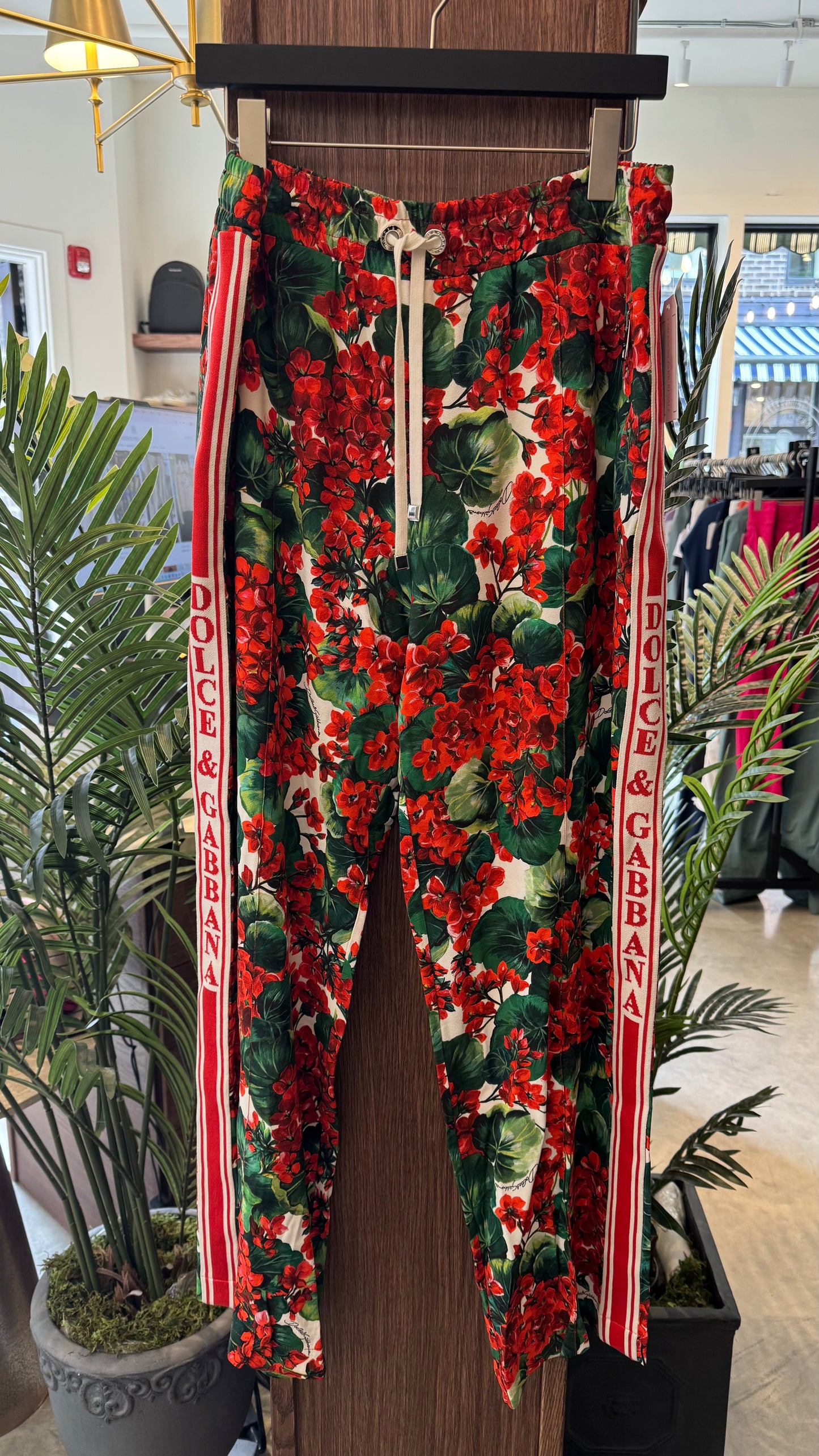 Dolce & Gabbana - Size Large