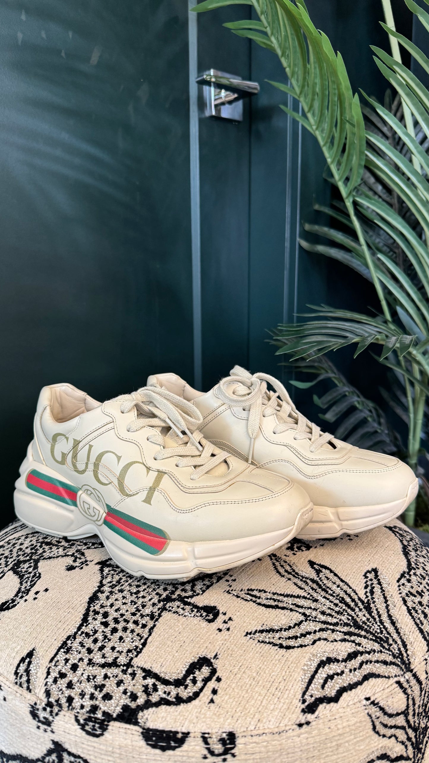 Gucci - Size 37