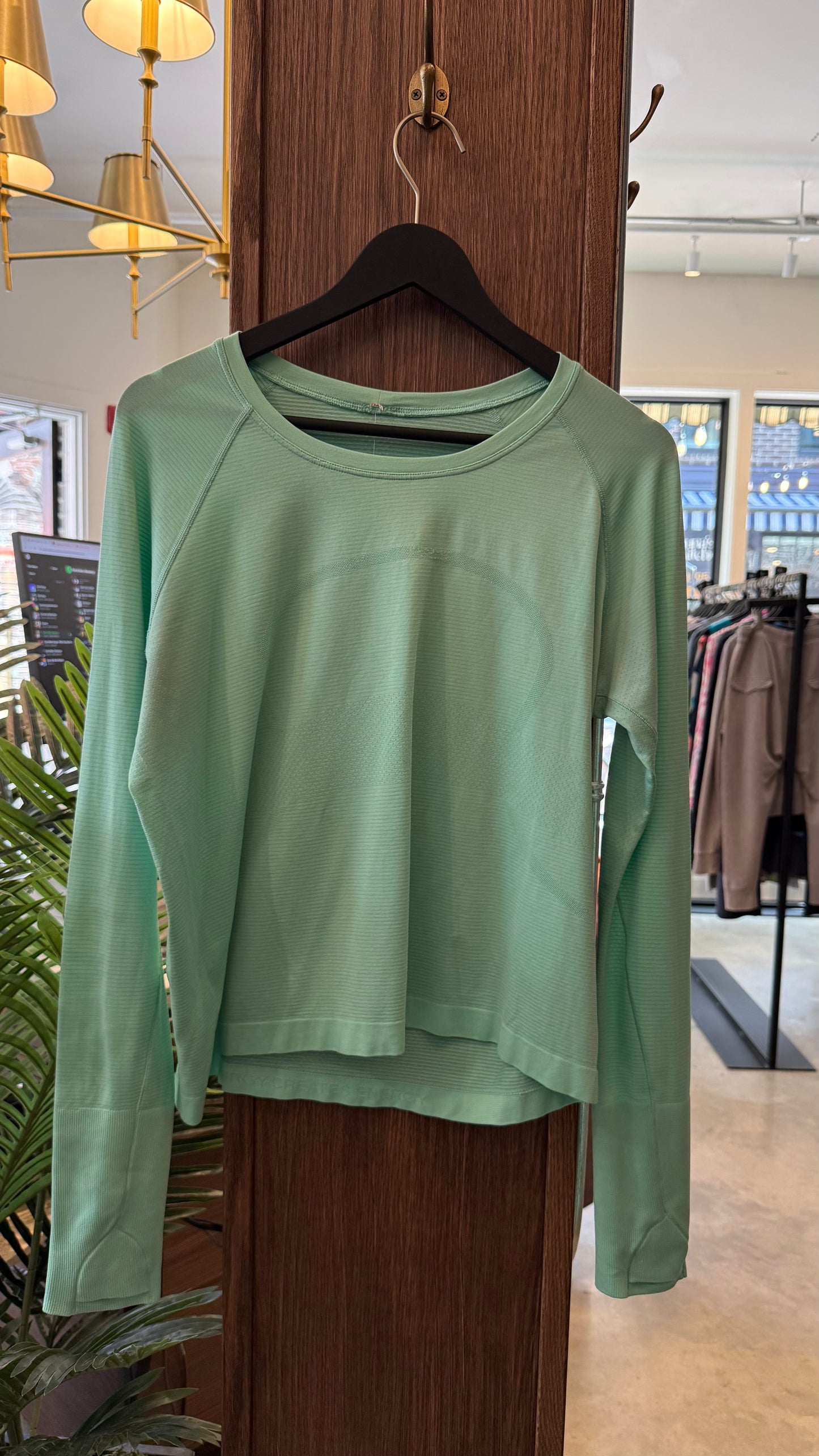 Lululemon Swiftly Tech Long Sleeve - Size 14