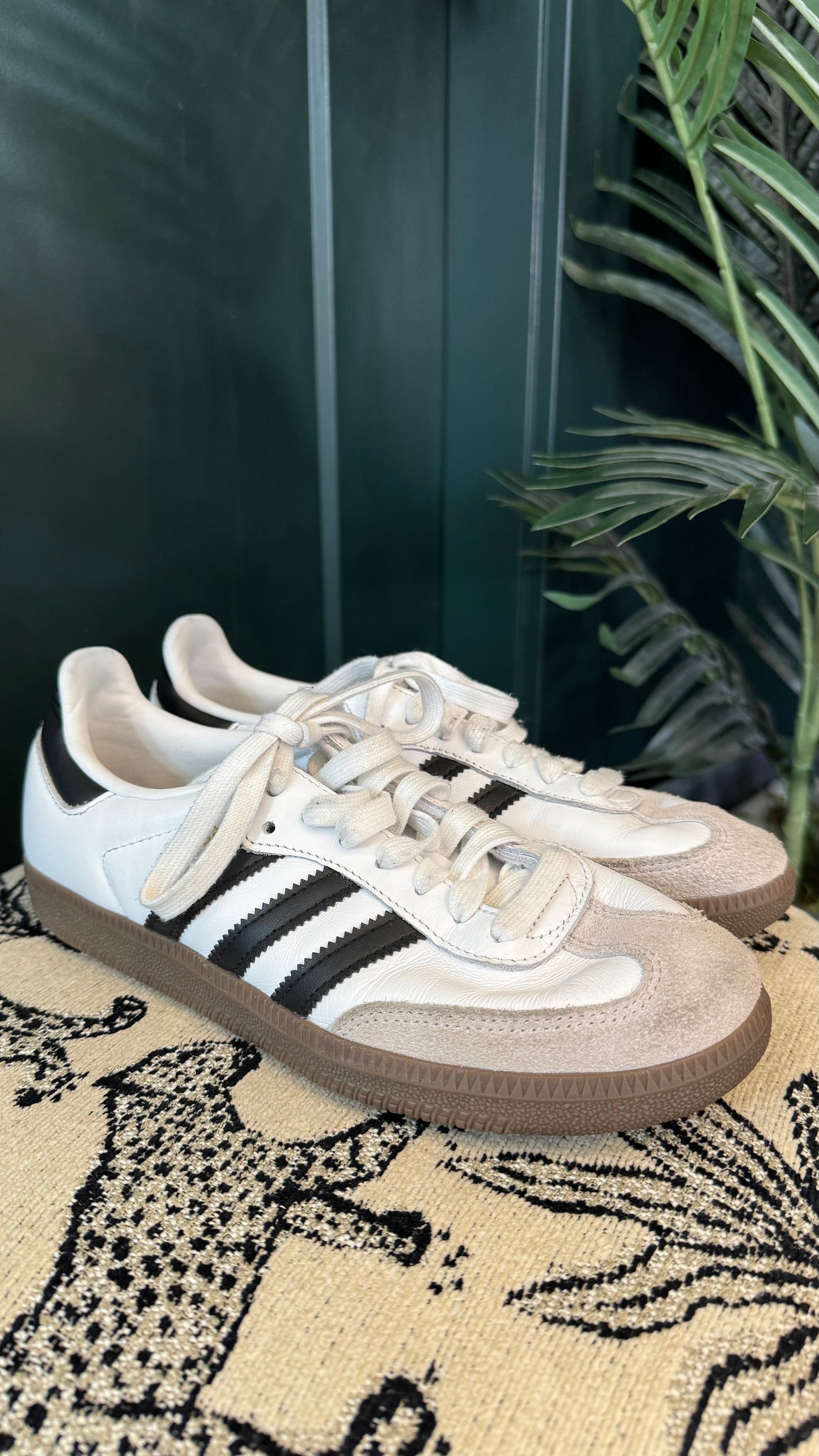 Adidas - Size 7