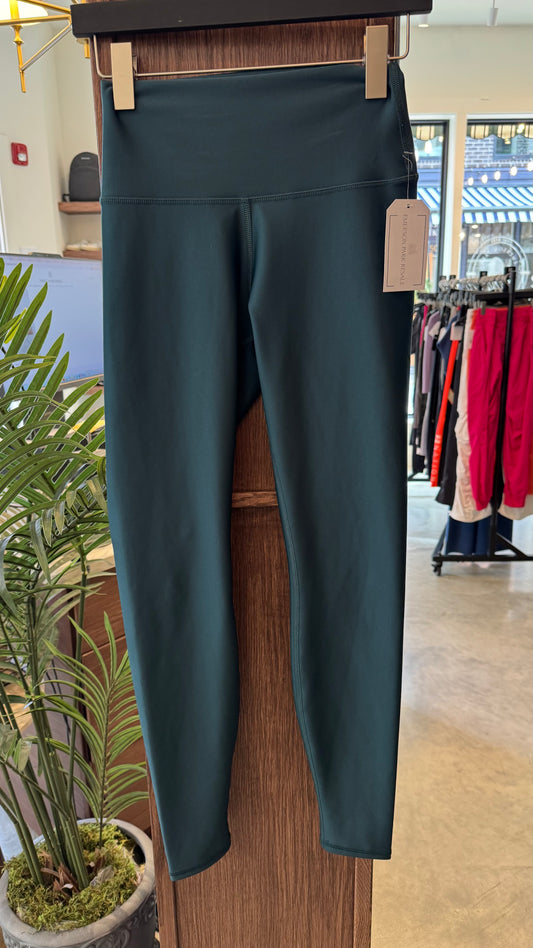 Alo - Size Small