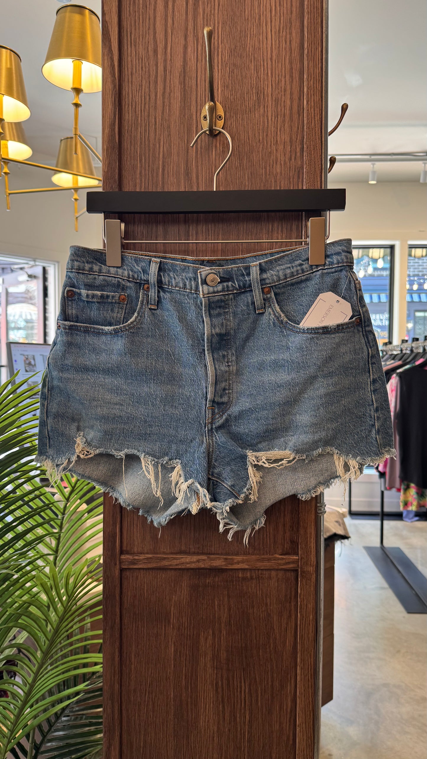 Levis - Size 29