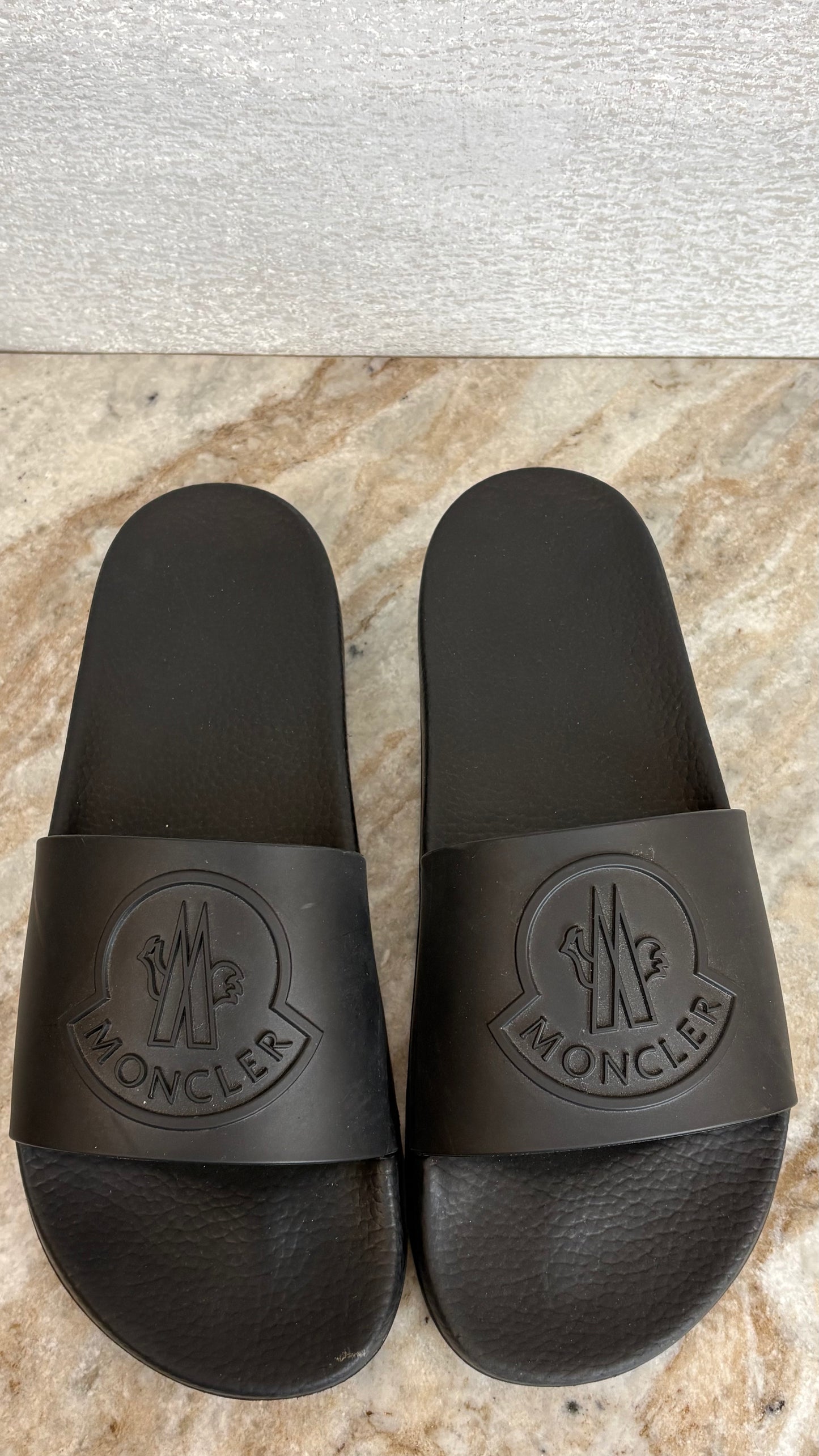 Moncler - Size 43