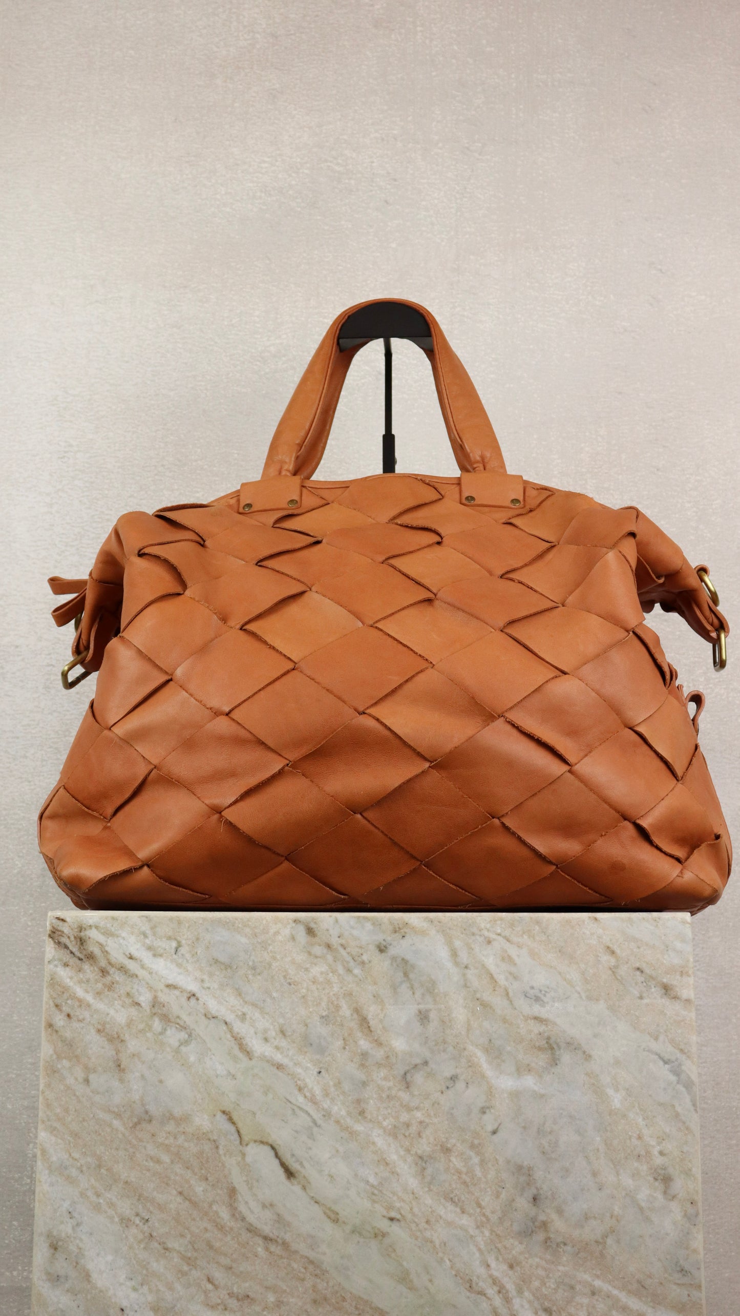 IO Italian Leather