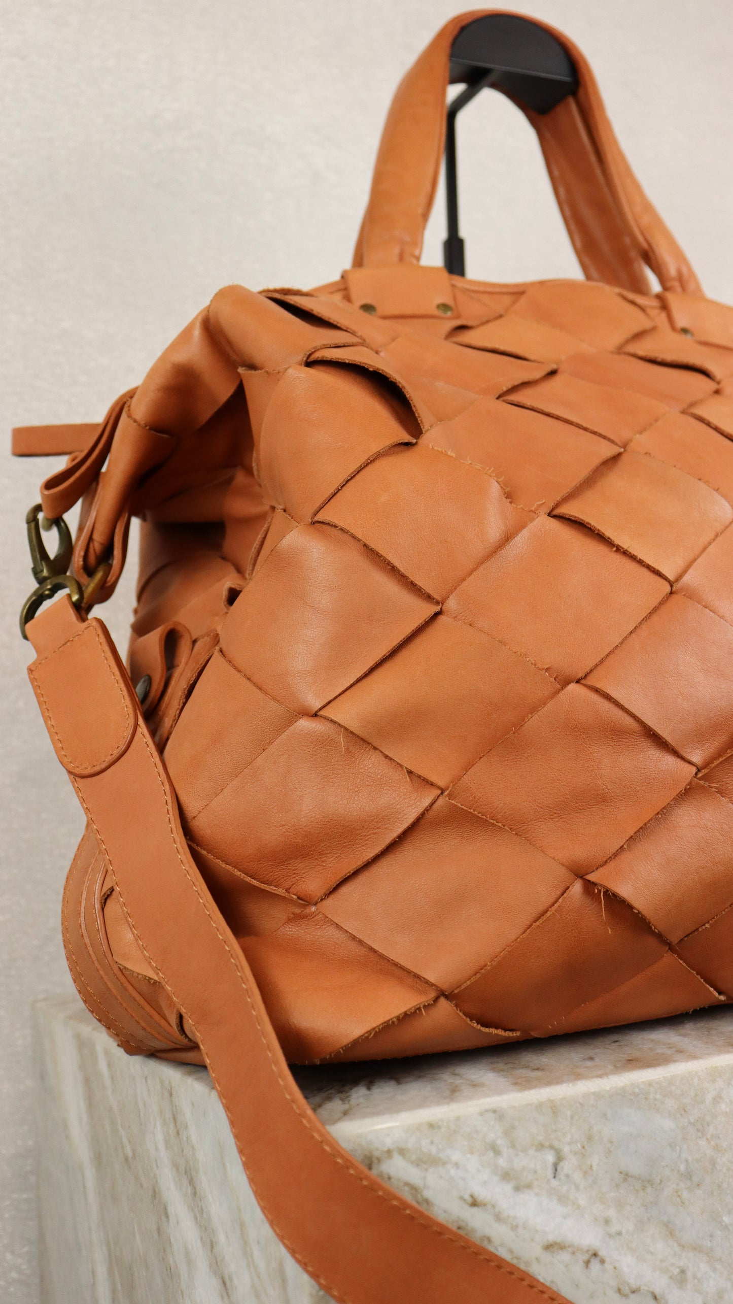 IO Italian Leather