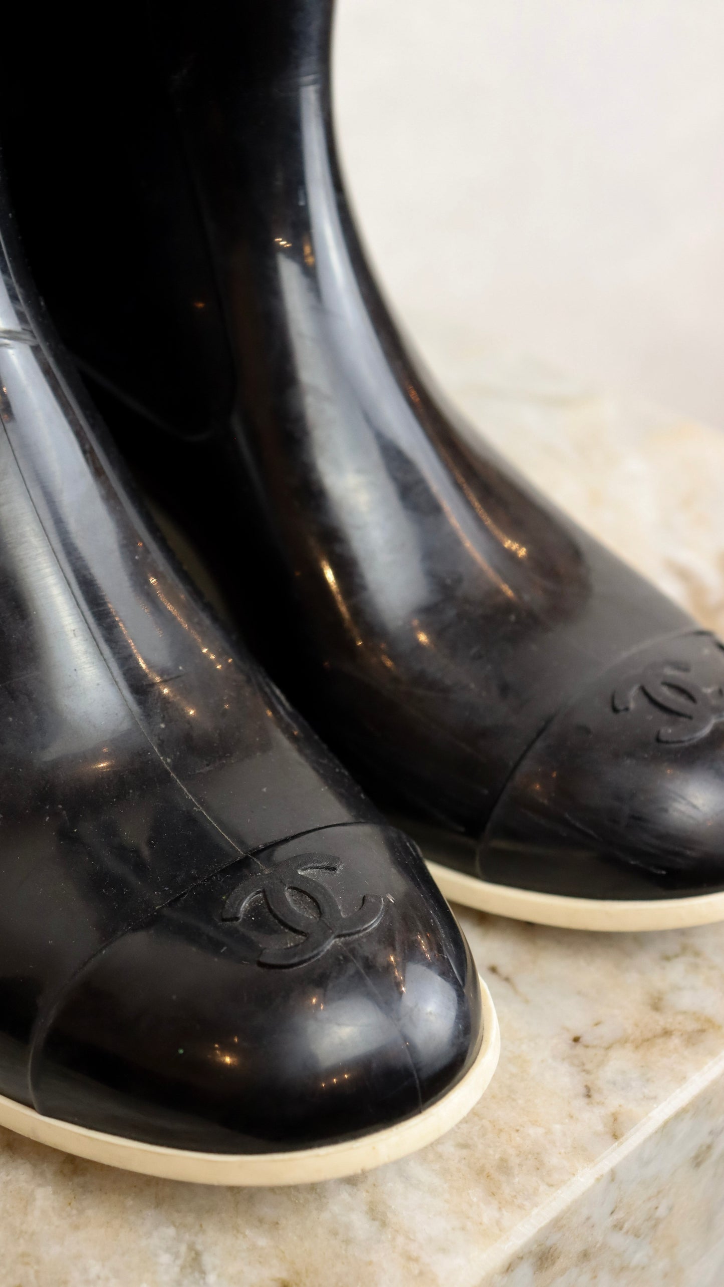 Chanel - Size 37