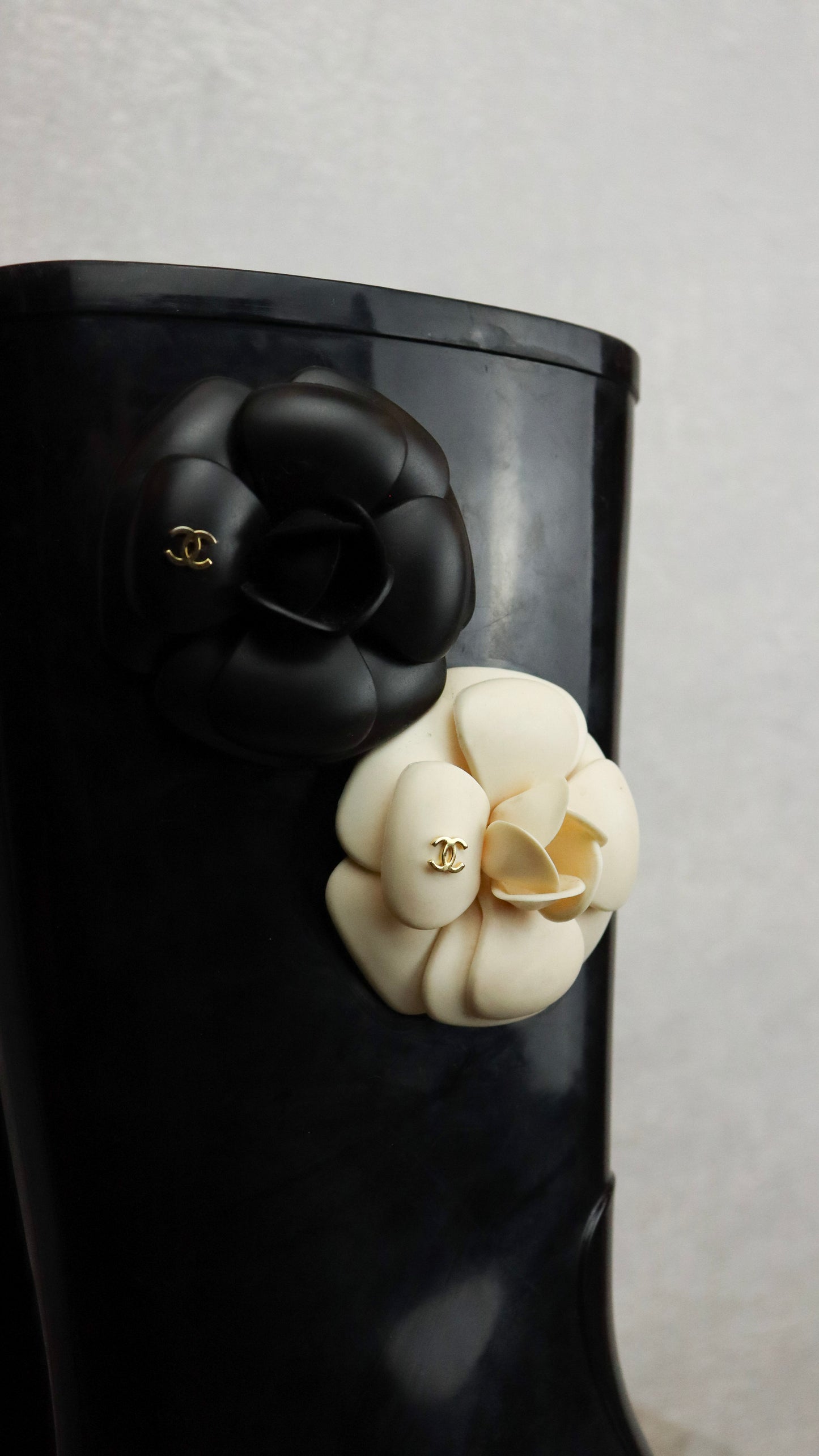 Chanel - Size 37