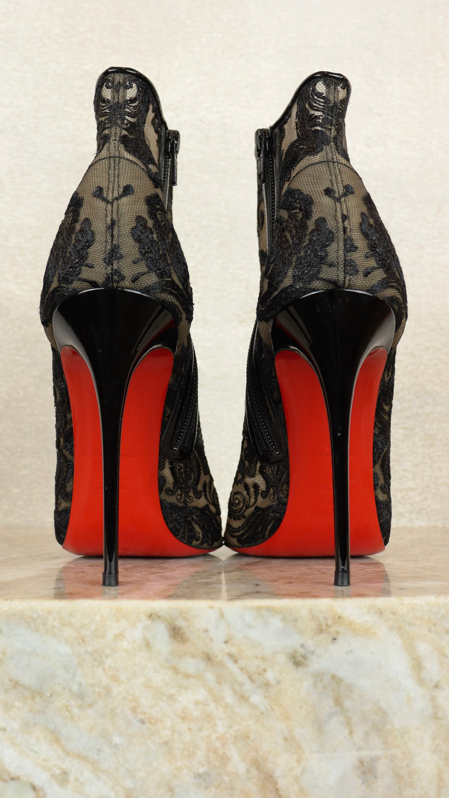 Christian Louboutin - Size 40