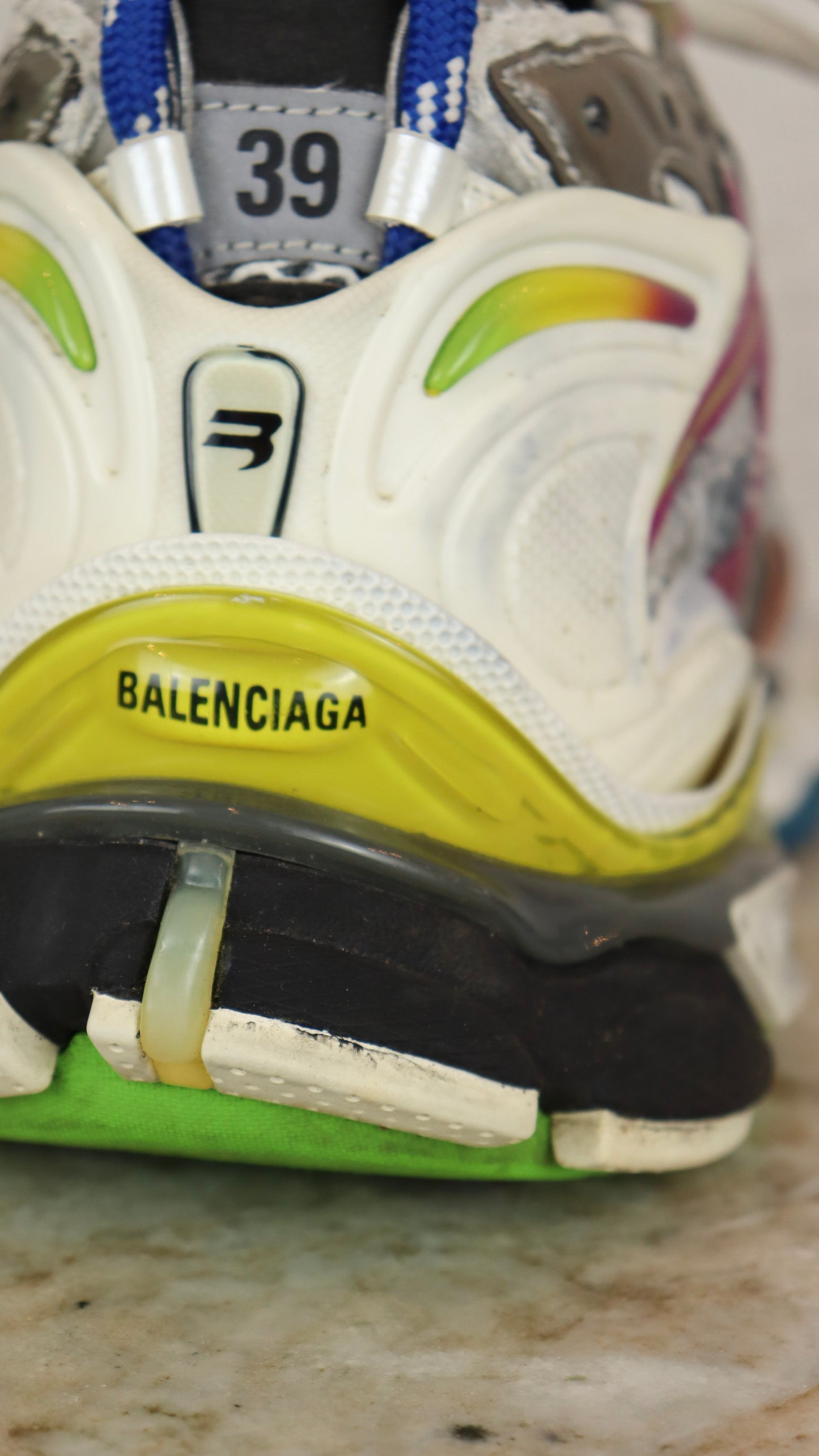 Balenciaga - Size 39