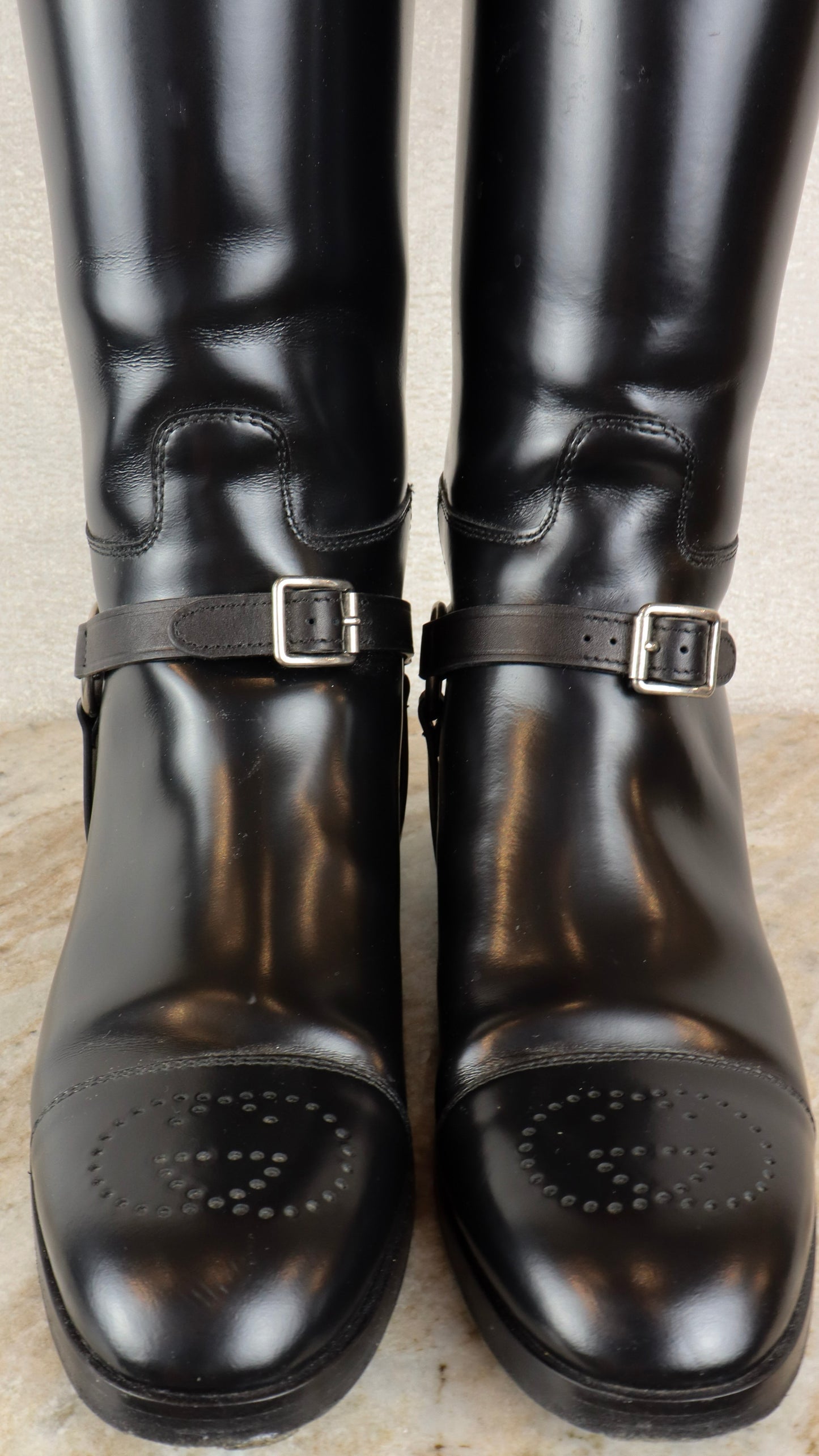 Gucci - Size 42