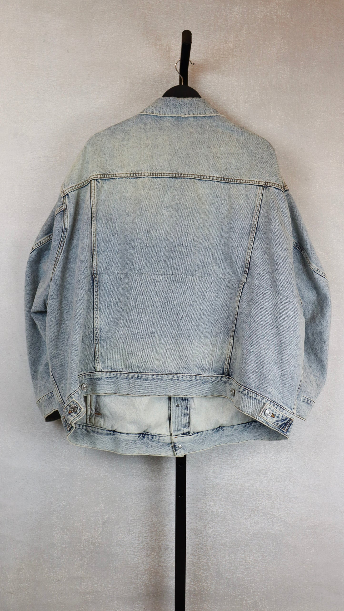 Balenciaga - Size 3
