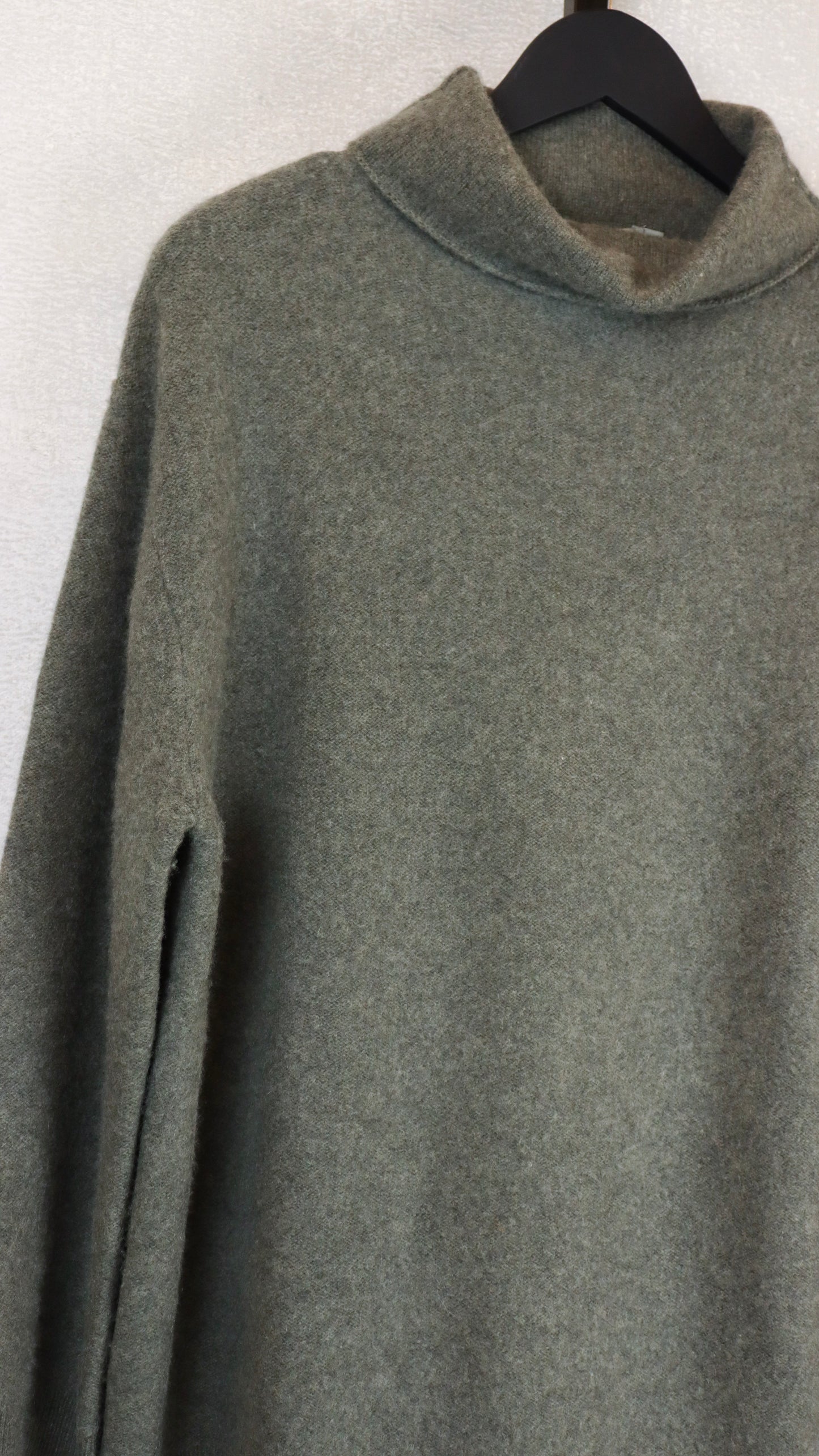 Vince - Size S