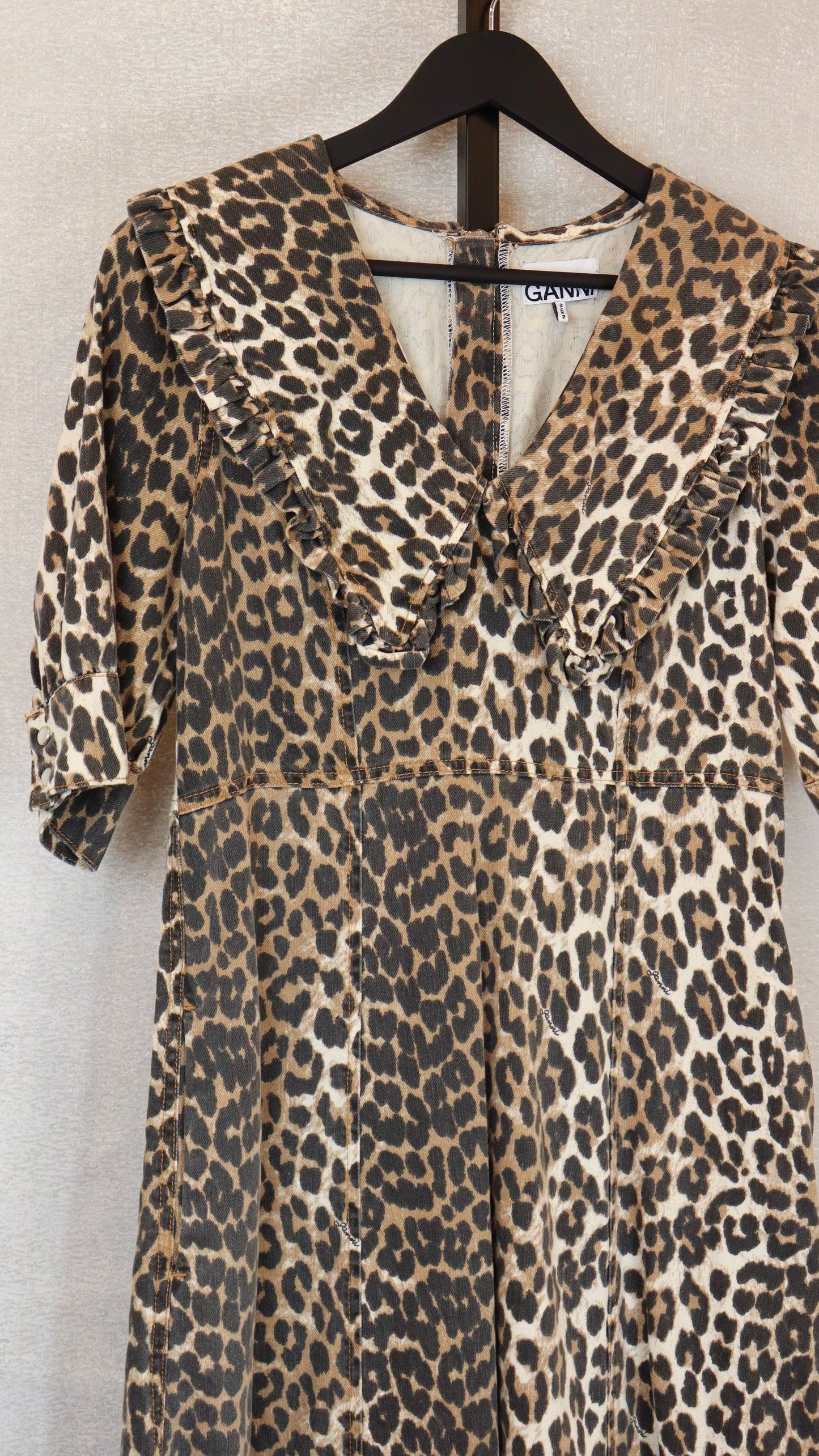 Ganni - Size 40
