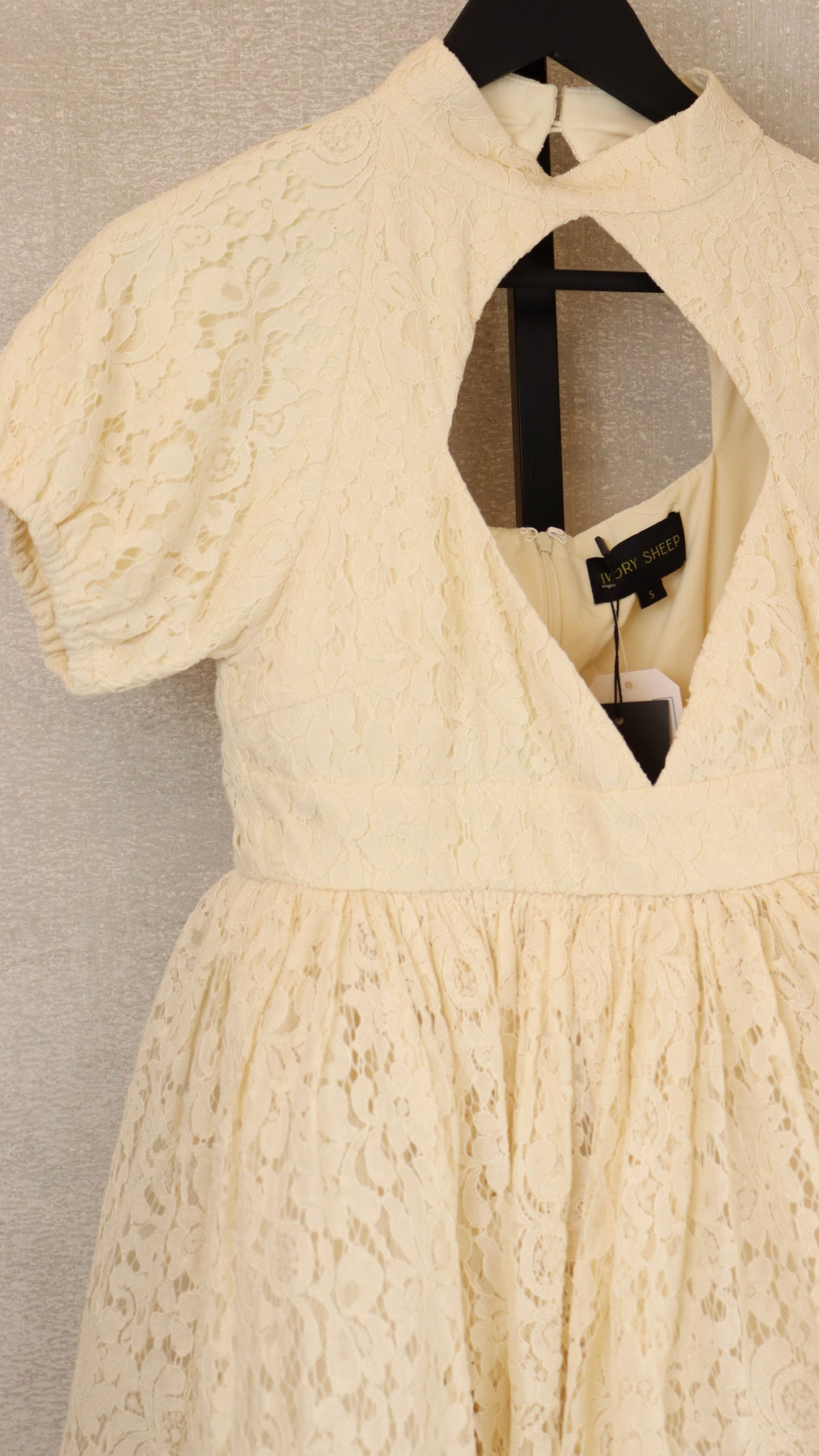 Ivory Sheep - Size S