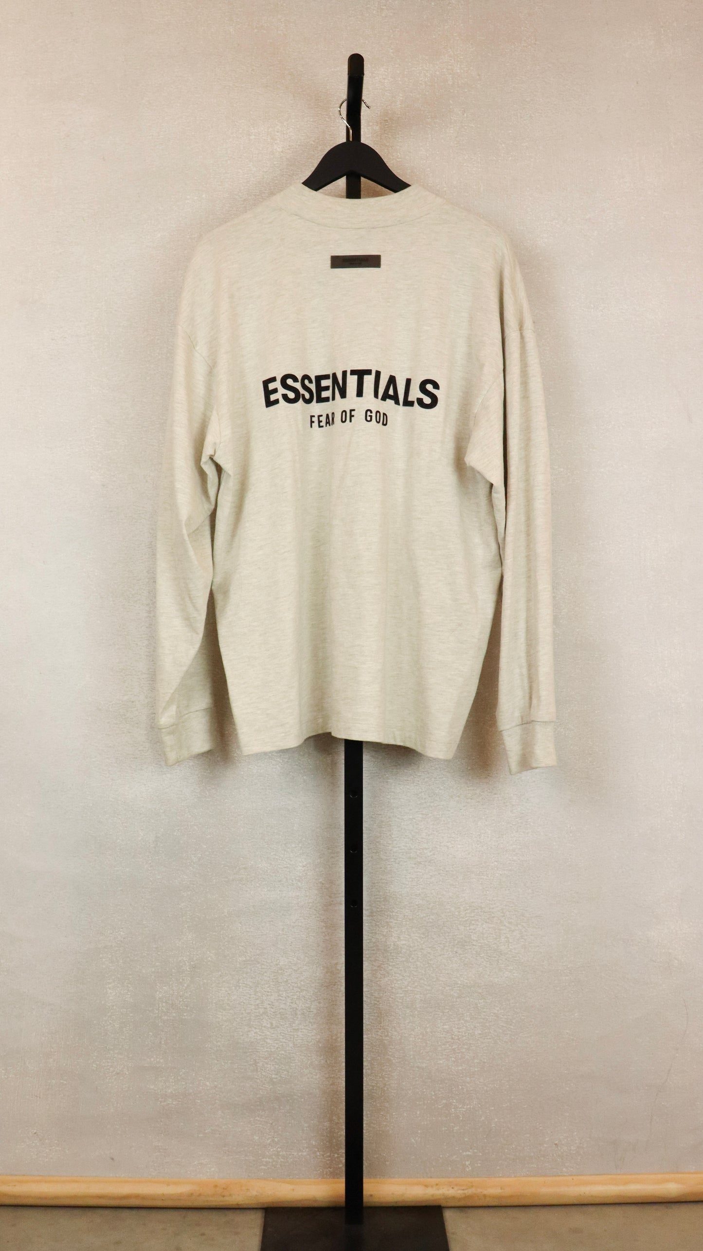 Essentials - Size S
