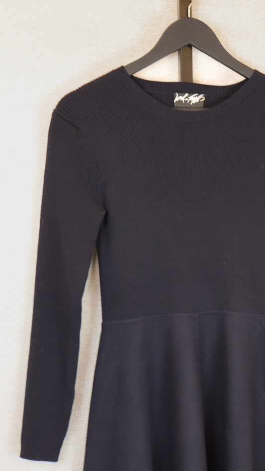 Lord and Taylor - Size 4