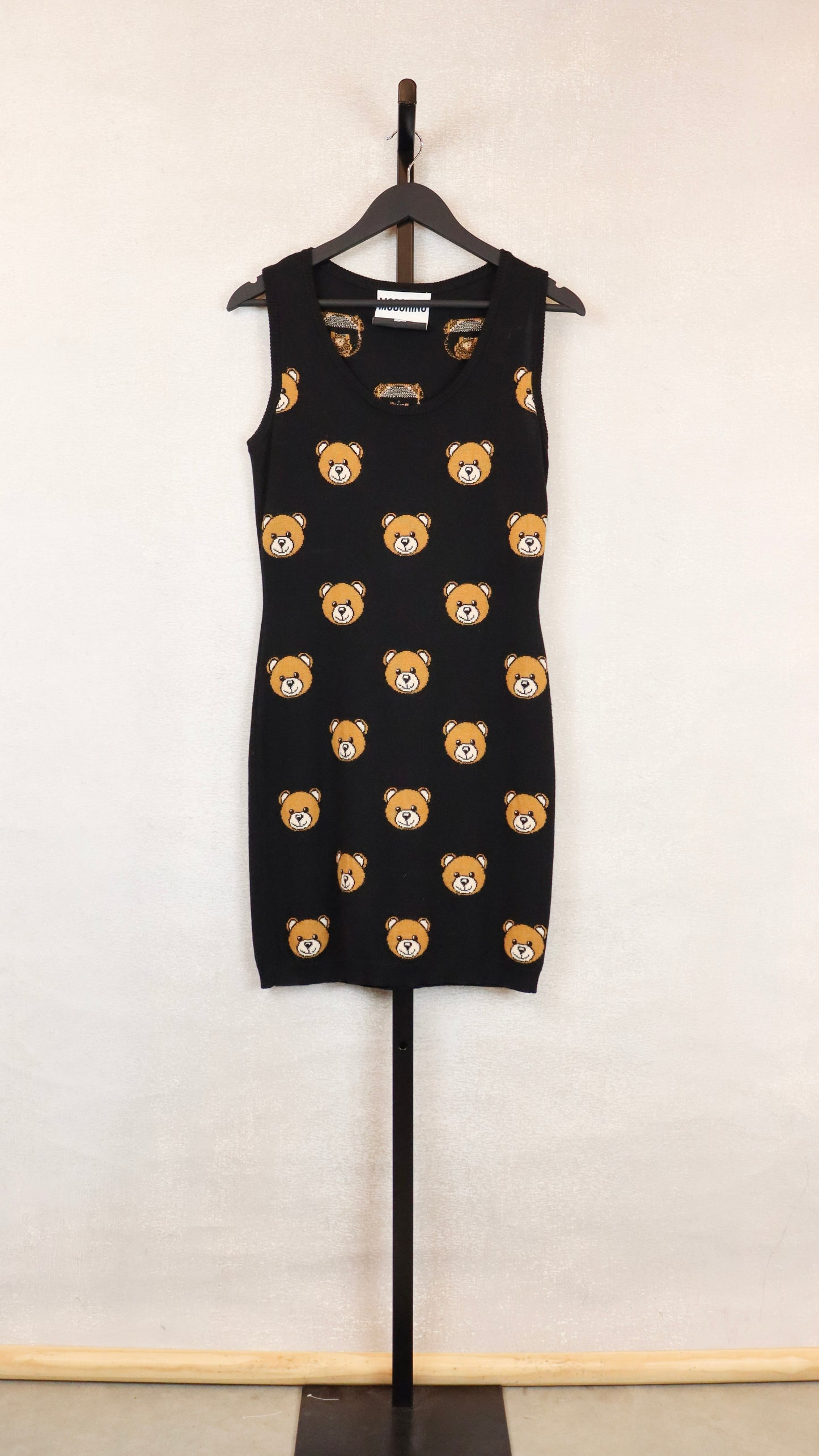 Moschino - Size 8