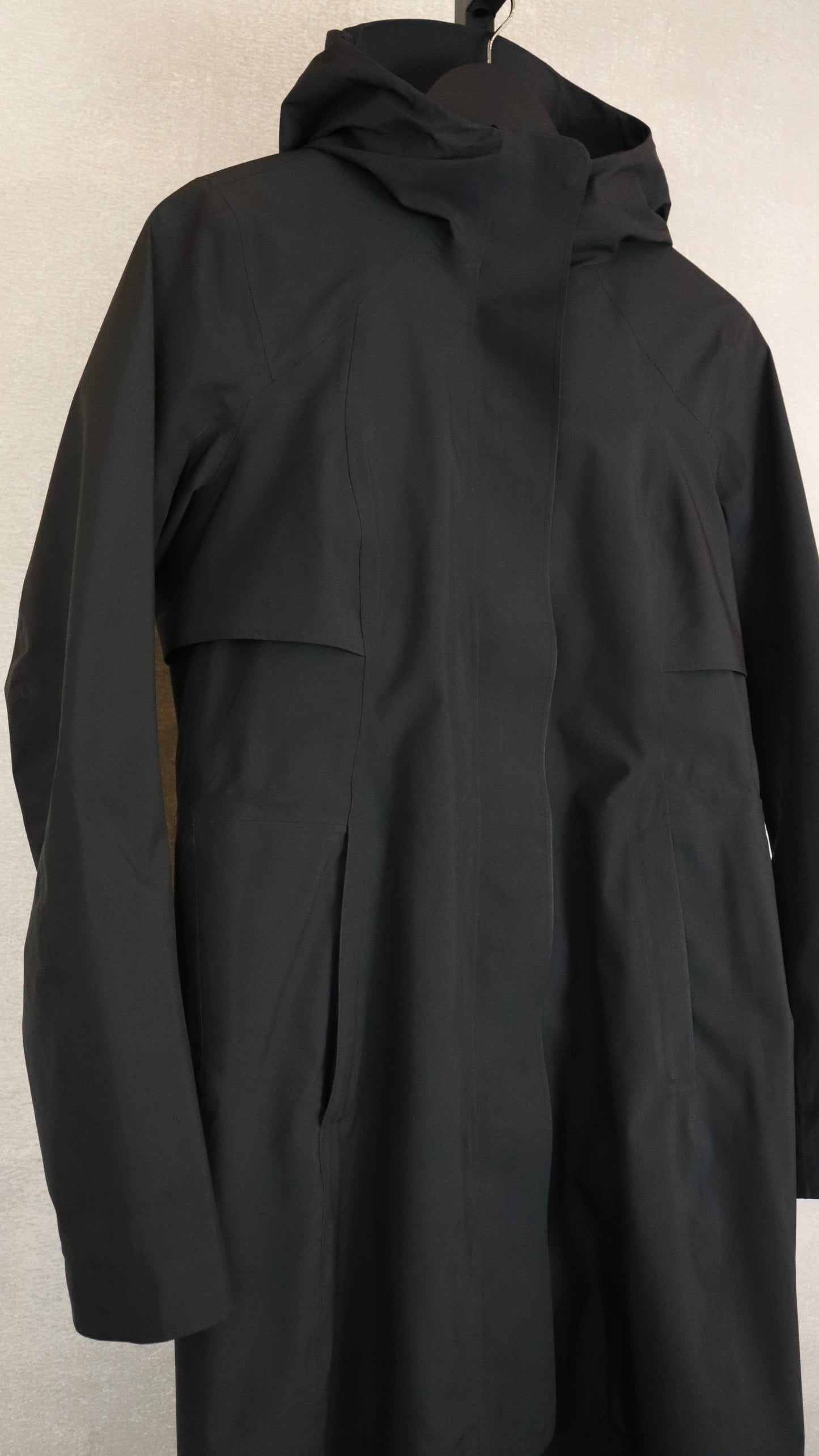 Lululemon - Size 4