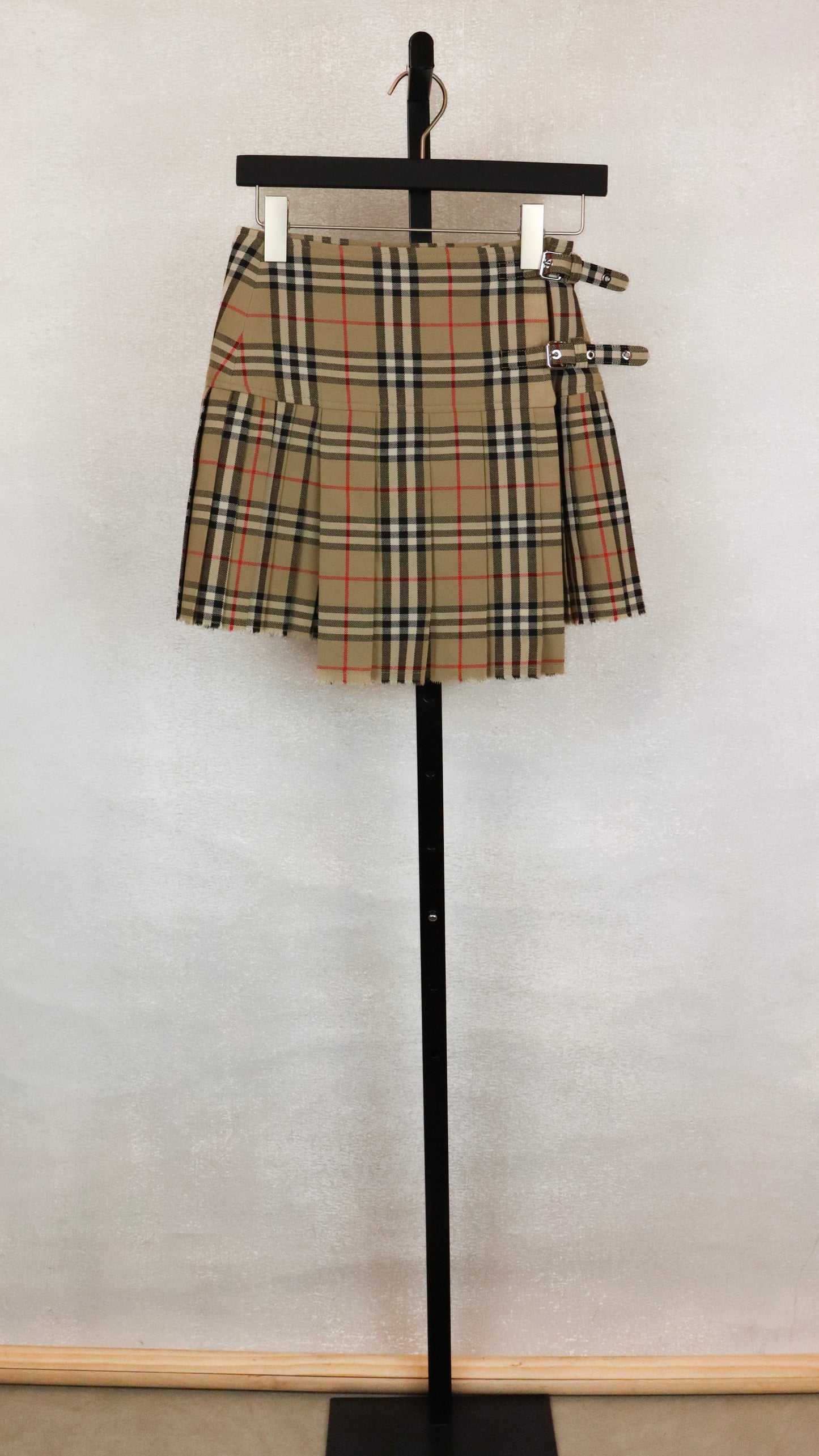 Burberry - Size 0