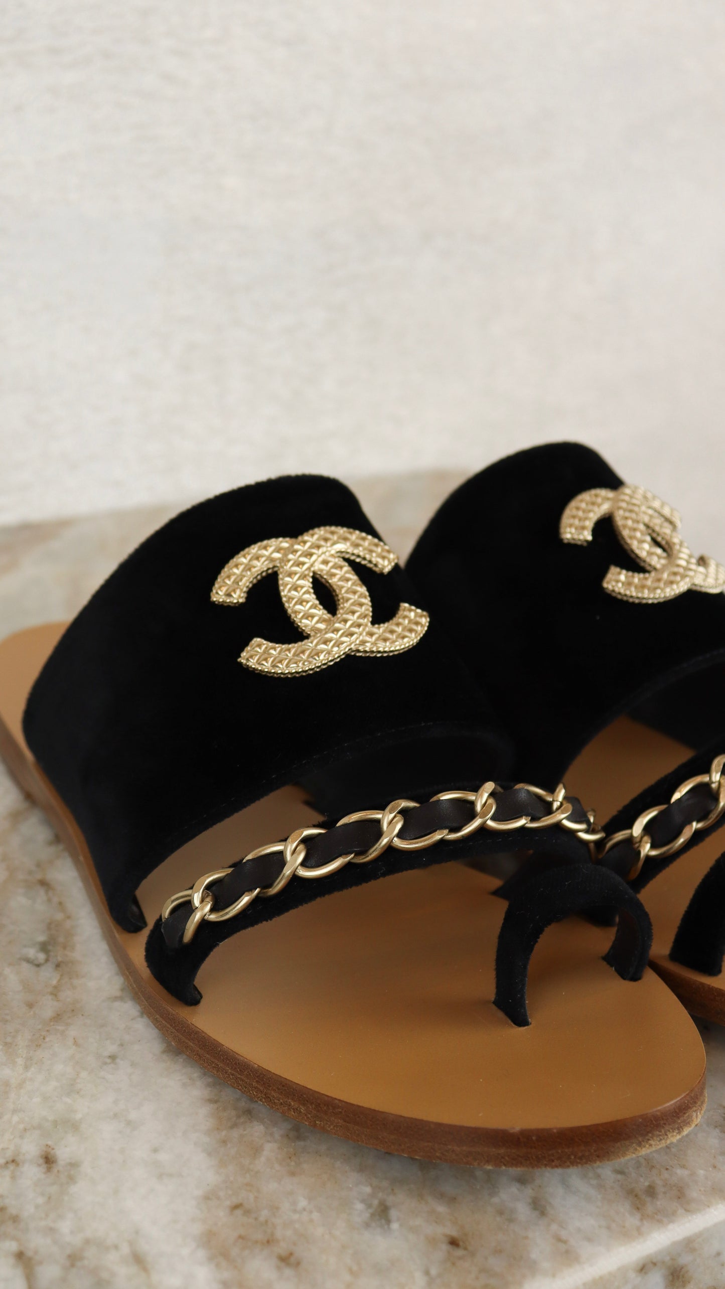 Chanel - Size 39