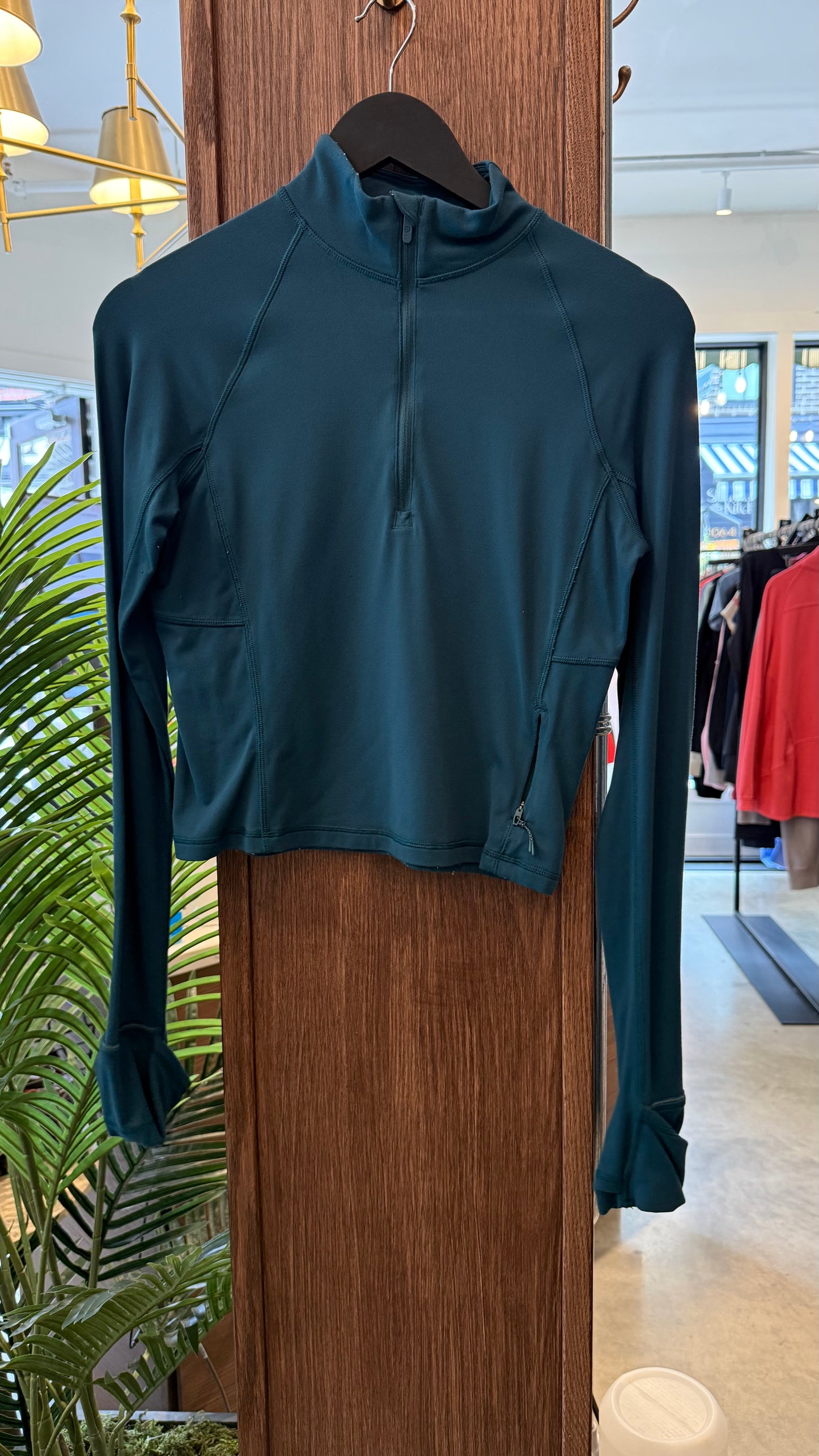 Lululemon - Size M