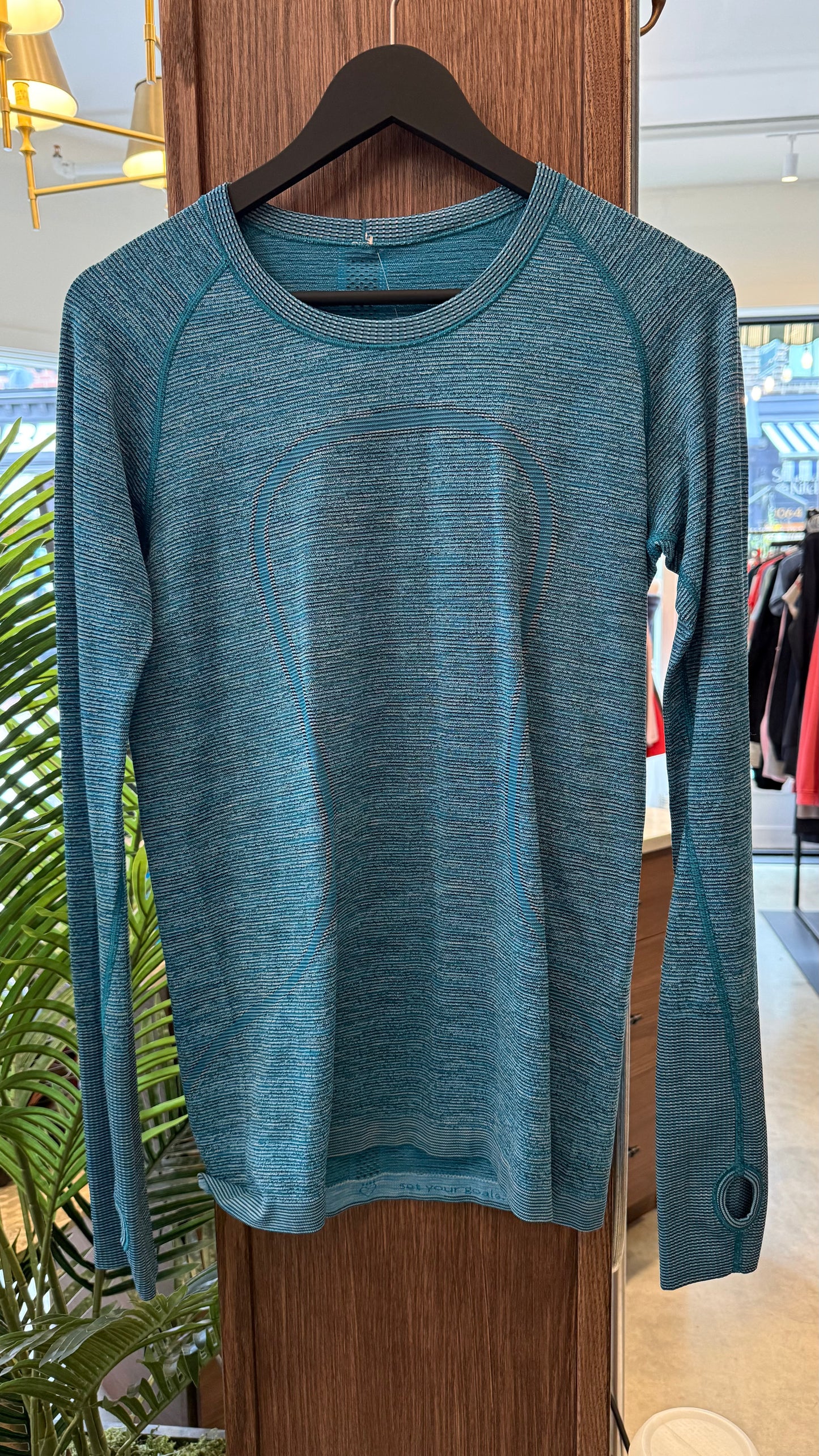 Lululemon - Size 10