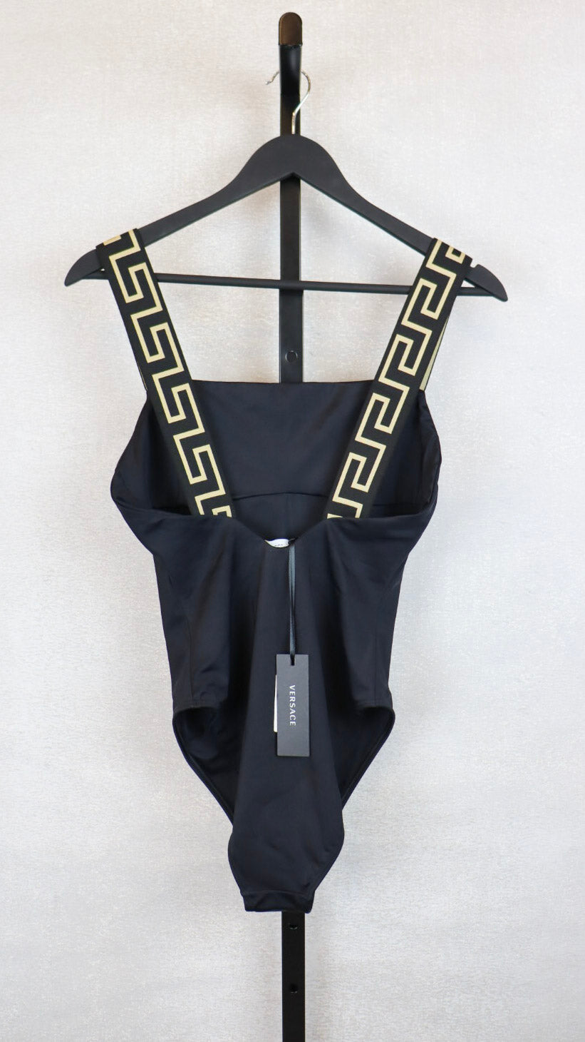 Versace - Size 4/L