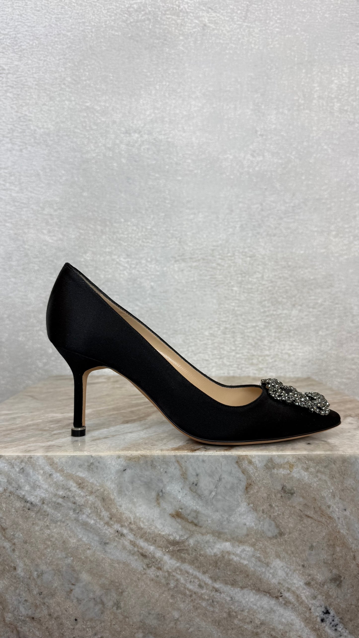 Manolo Blahnik - Size 37
