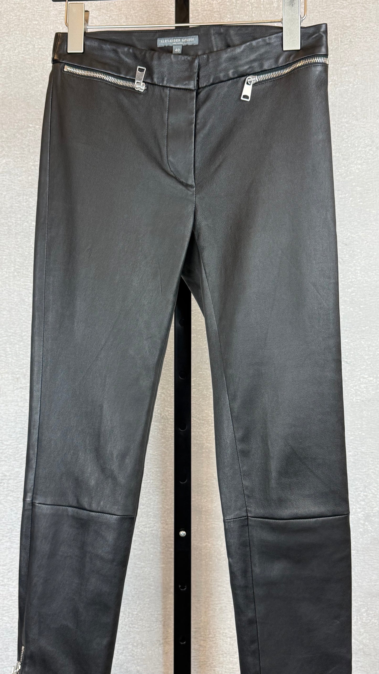 Alexander McQueen - Size 40
