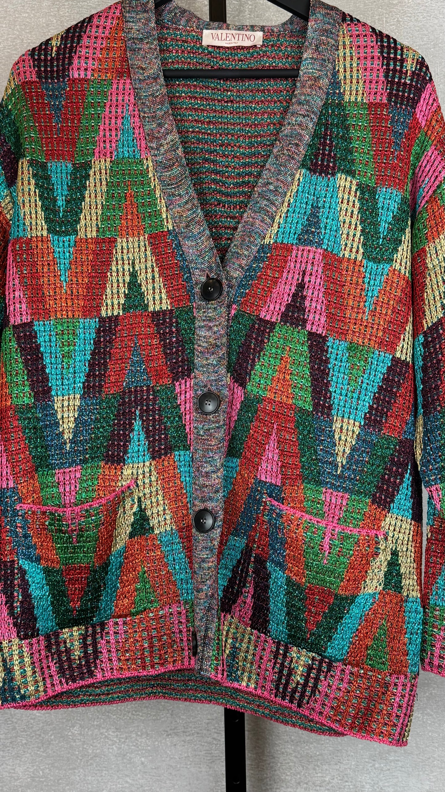 Valentino - M
