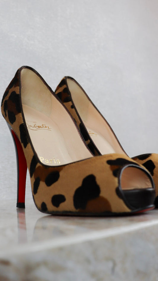 Christian Louboutin - Size 35.5