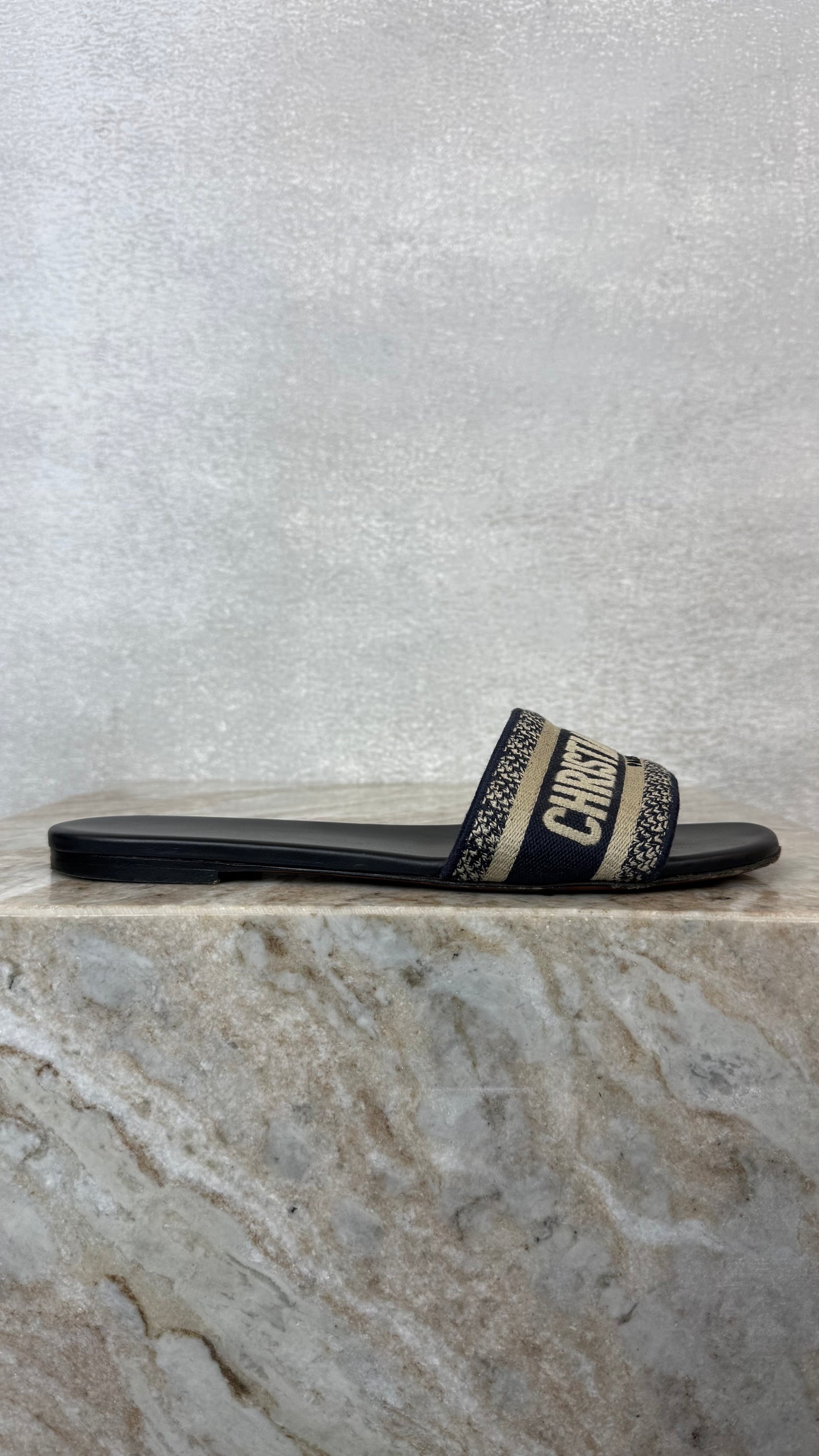 Christian Dior - Size 39.5